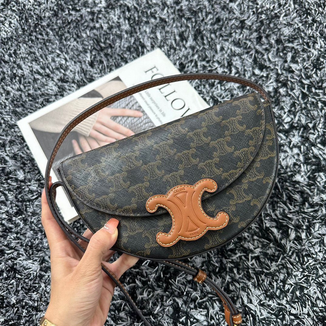 Celine Besace Canvas Saddle Bag - Image 3
