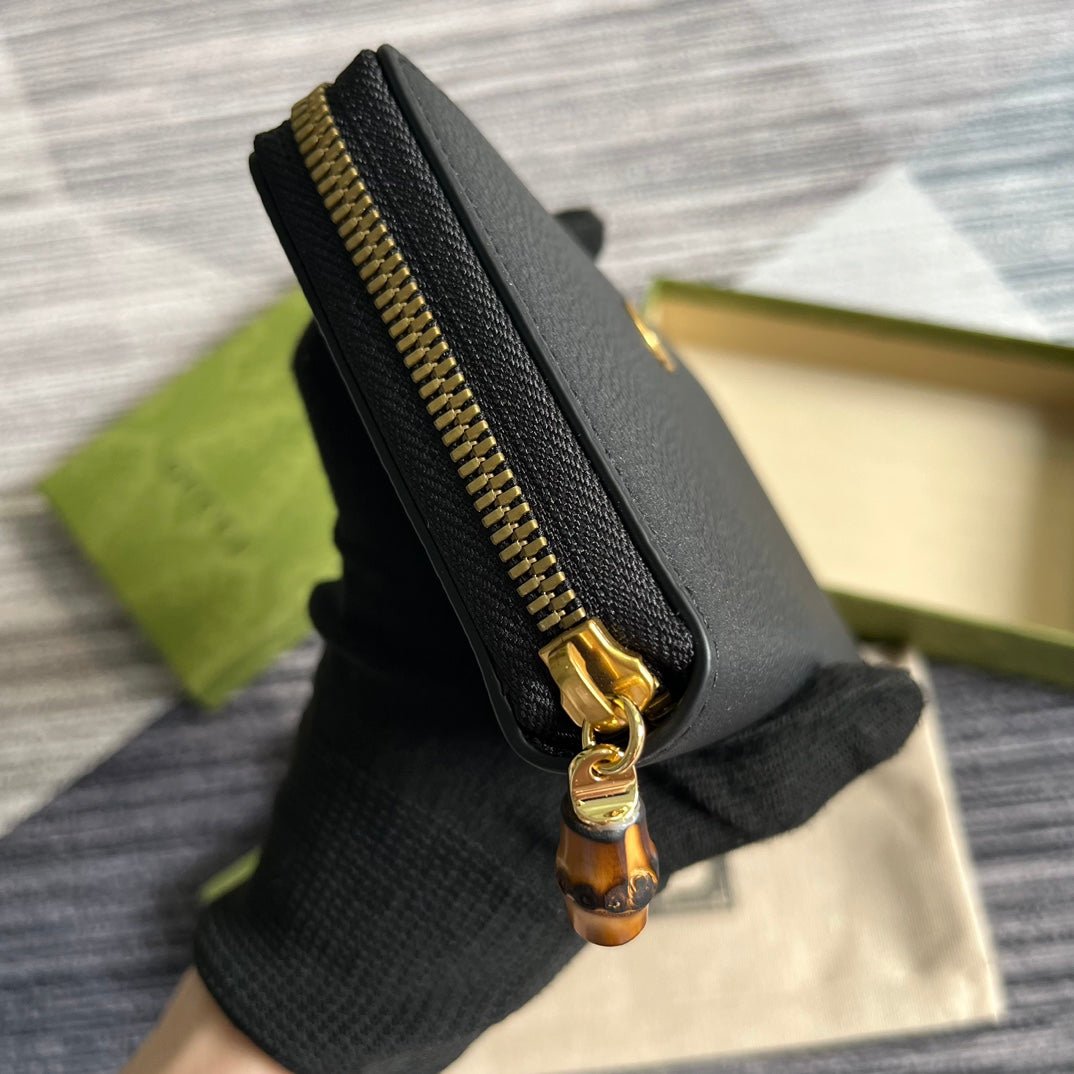 GUCCI Black Gold GG Zip Wallet - Image 8