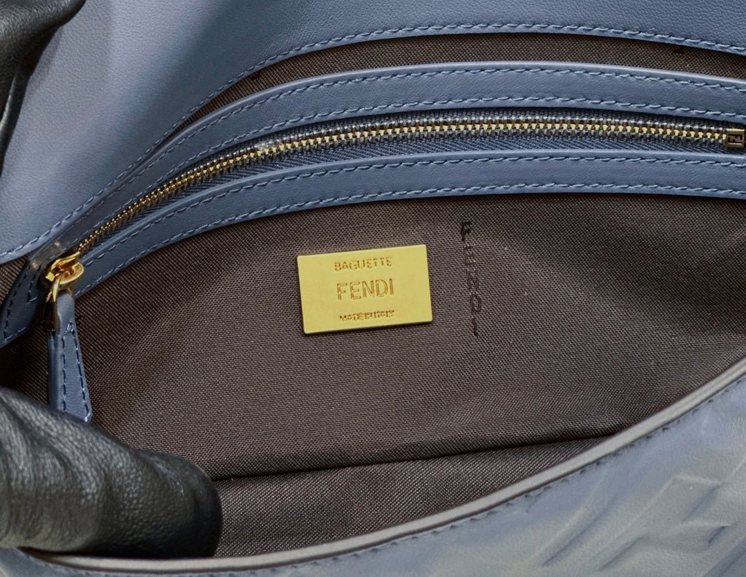 Fendi Baguette 27 Blue Lambskin - Image 9