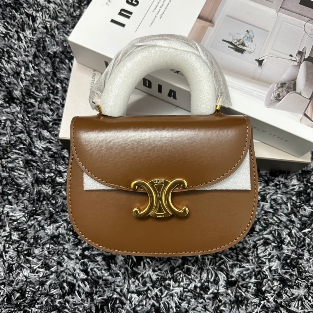 Celine Besace Triomphe 17 Calfskin Bag - Image 5