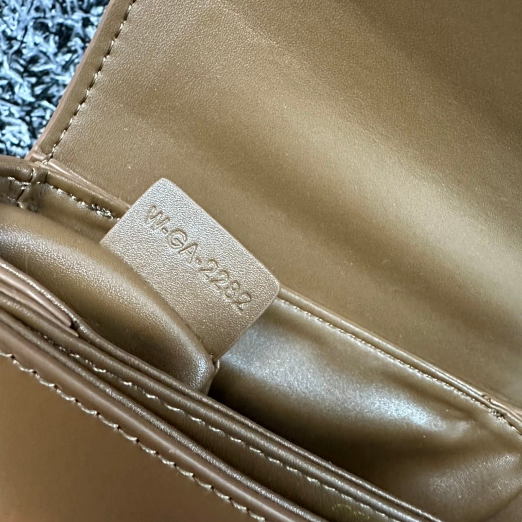 Celine Besace Triomphe 17 Calfskin Bag - Image 9