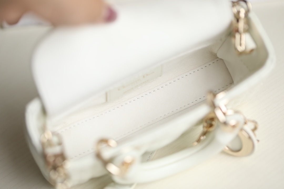 Dior Lady D-Joy Micro 16 White Lambskin Handbag - Image 6