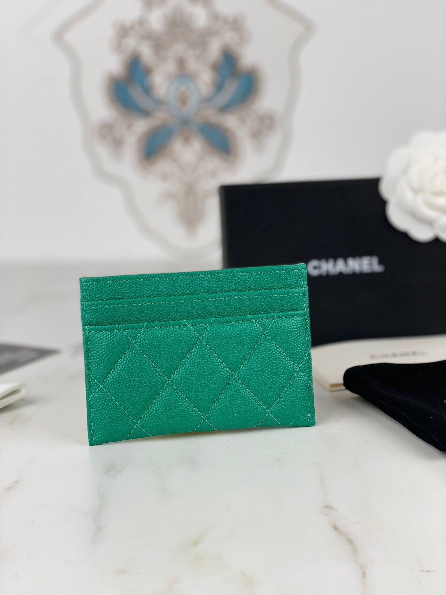 CHANEL Green Lambskin Crystal CC Card Case - Image 4