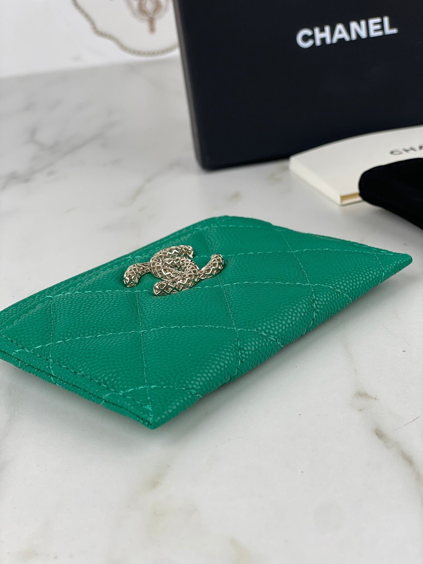 CHANEL Green Lambskin Crystal CC Card Case - Image 5