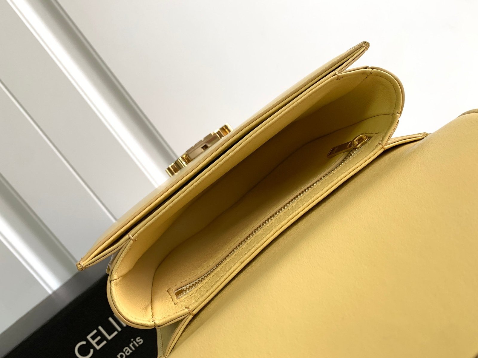 Celine Besace Clea Pale Yellow Chain Bag - Image 6