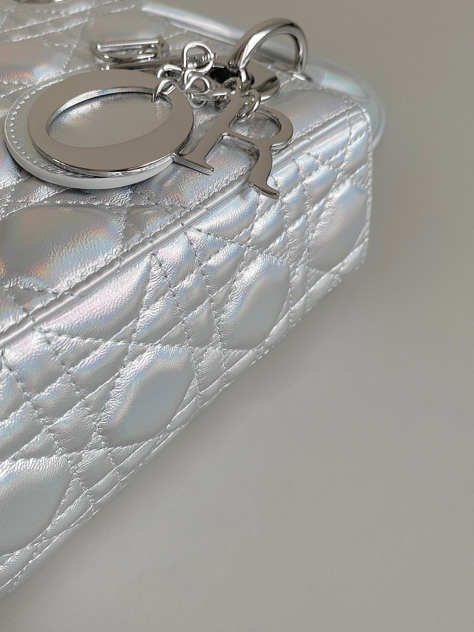 Dior Medium Lady 20 Lambskin Bag Silver - Image 5