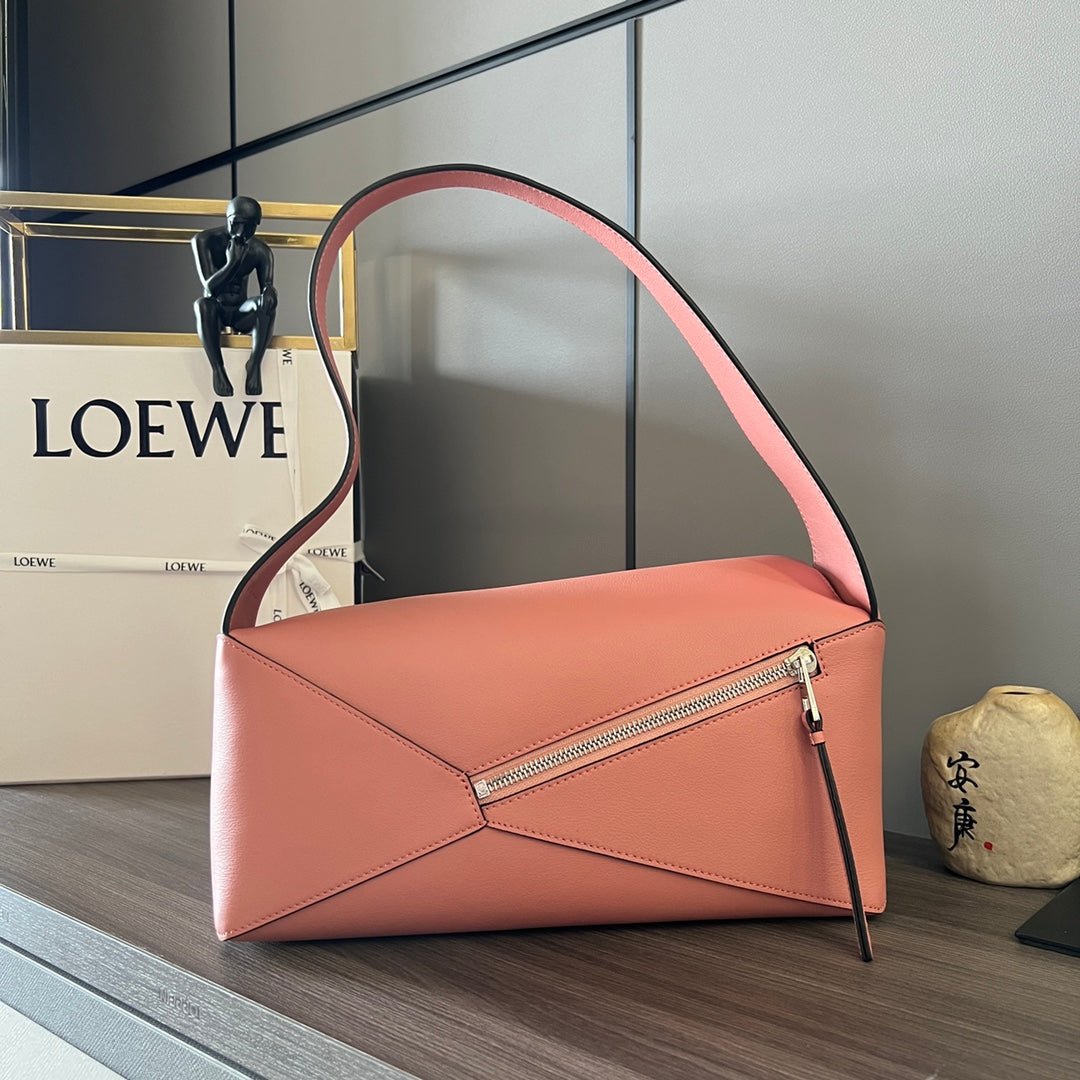 Alternative view of Loew Puzzle 28.7cm Hobo Bag Pink Smooth Calfskin