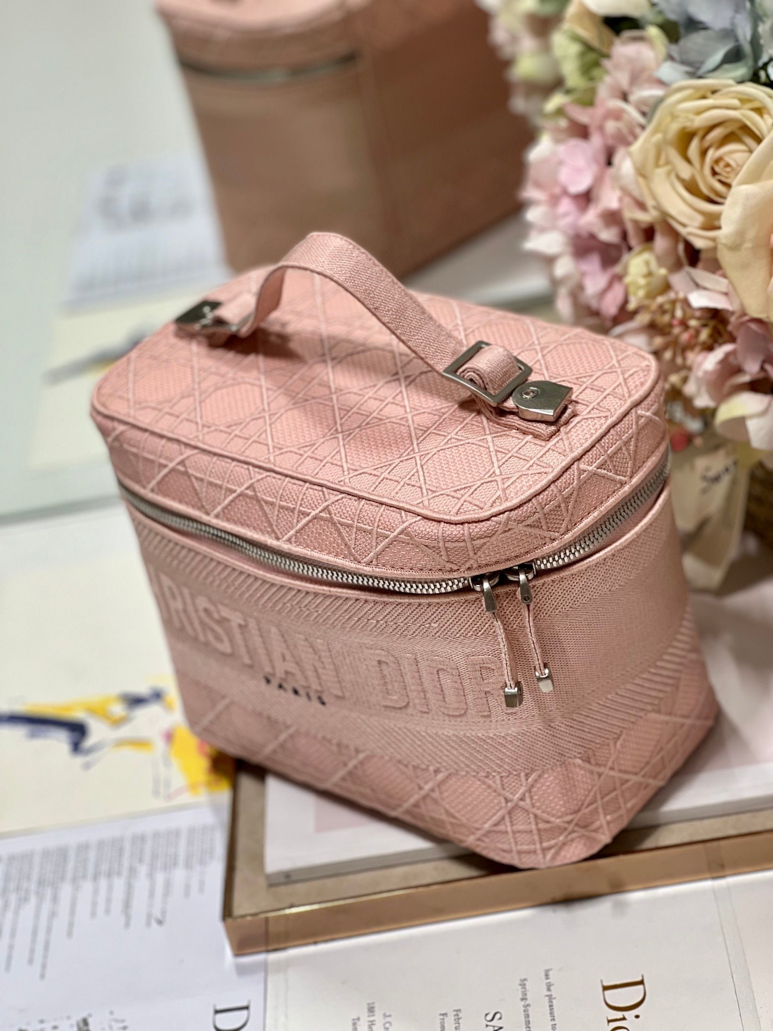 Dior Travel 25 Dove Gray Quilted Vanity Bag - Image 2