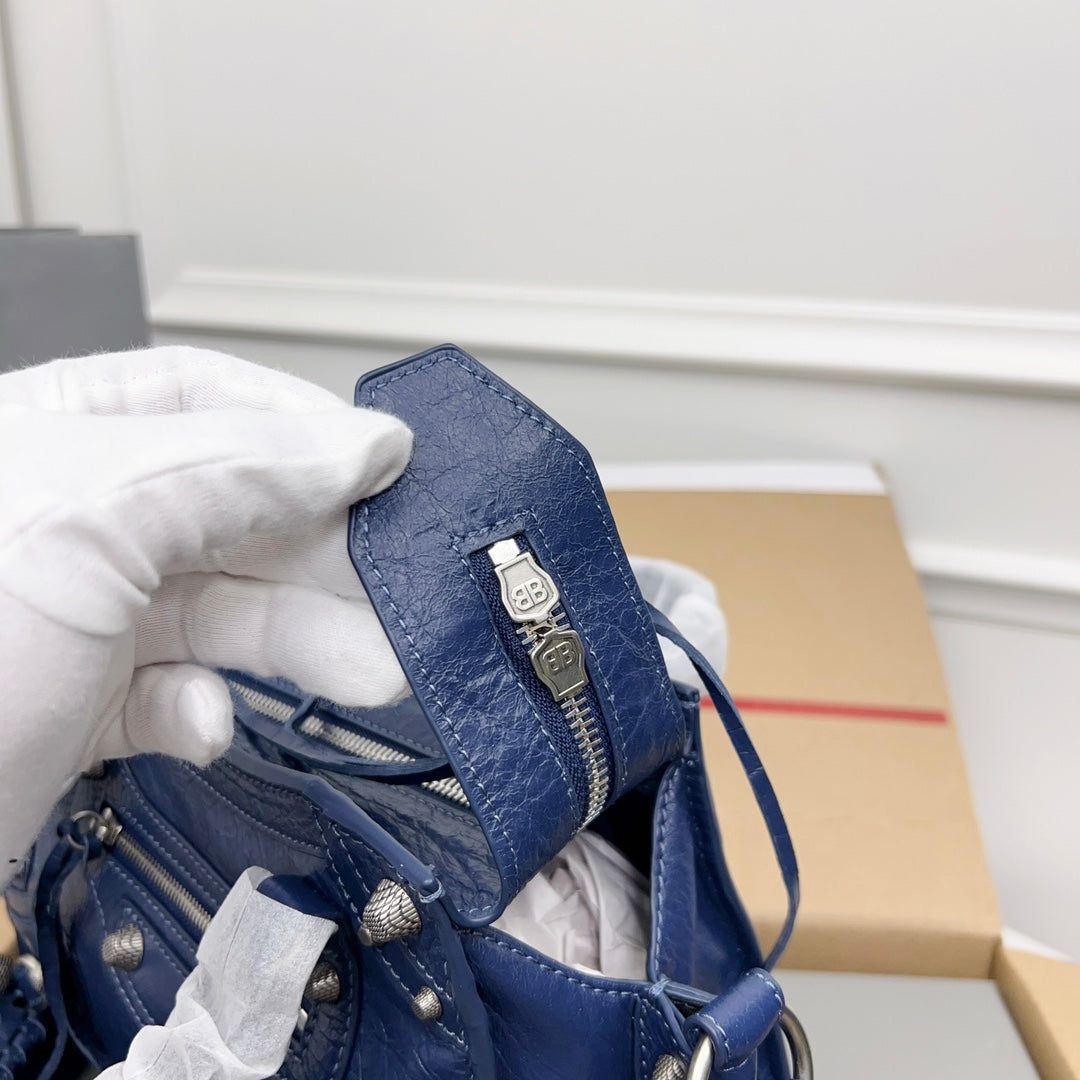 Balenciaga Neo Cagole 26cm Navy Lambskin - Image 5