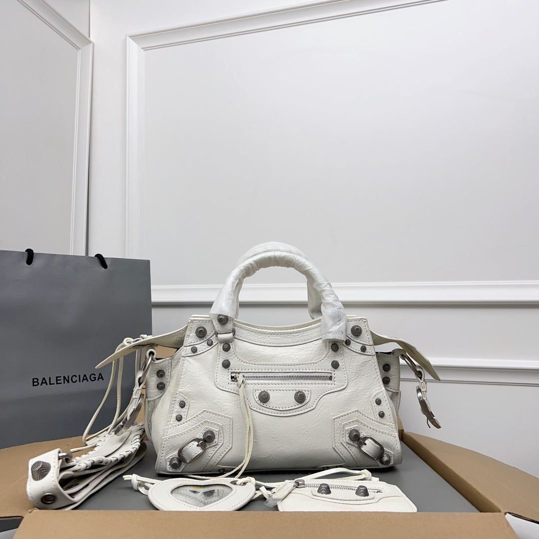 Balenciaga Neo Cagole 26cm White Lambskin - Image 9
