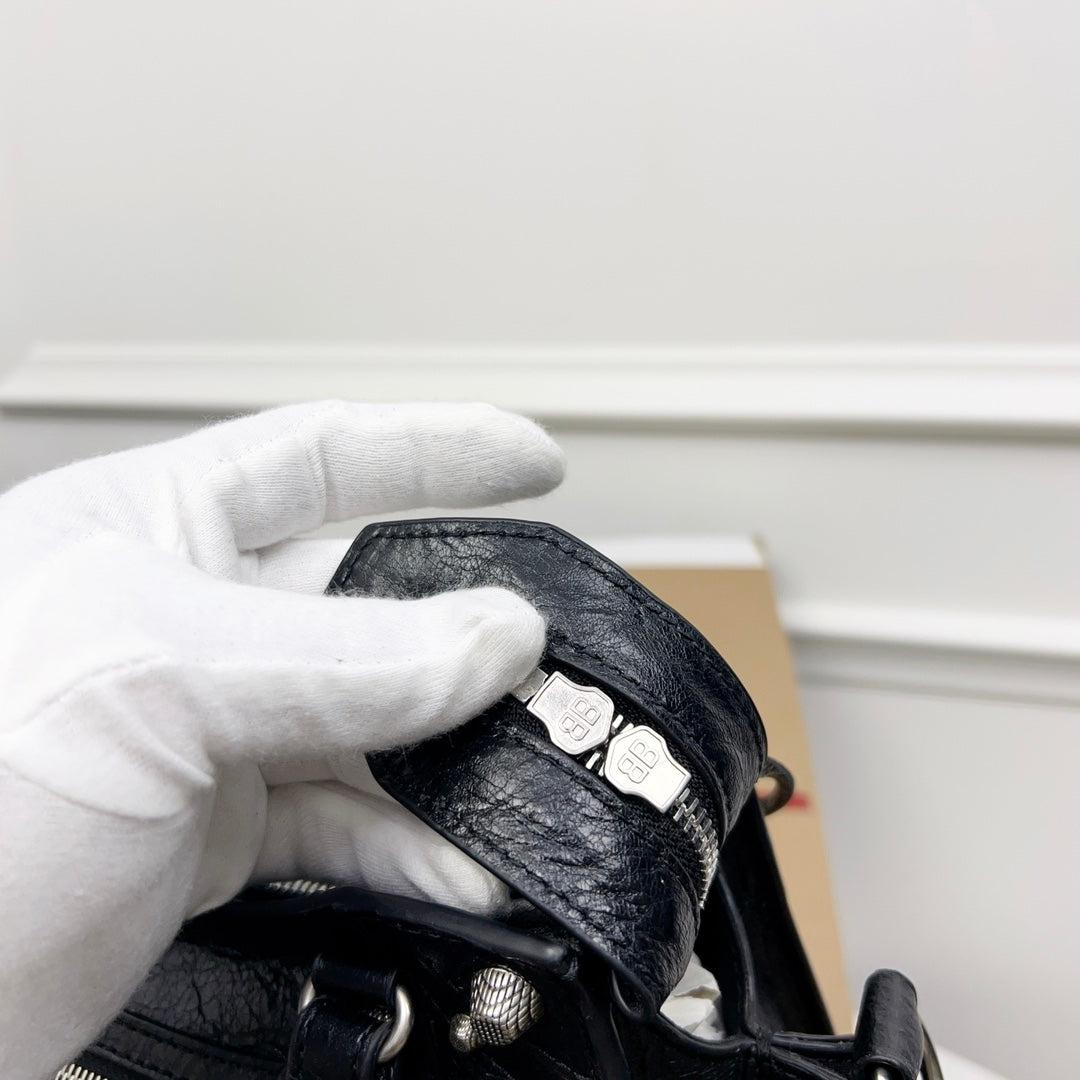 Balenciaga Neo Cagole 26cm Black Lambskin - Image 6