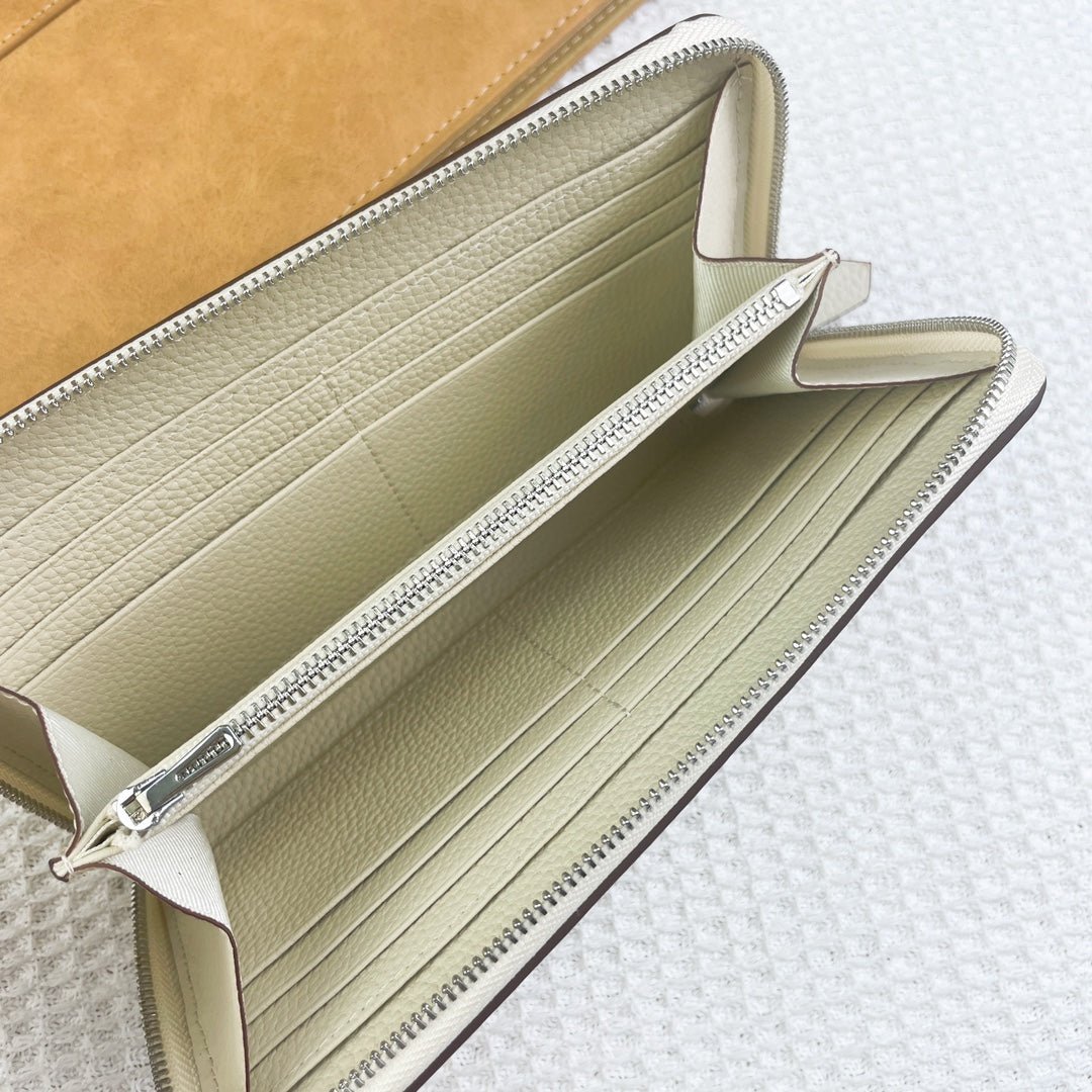 HERMES SILK'IN HOLED CLASSIC WALLET 20 WHITE GRAINED CALFSKIN - Image 3