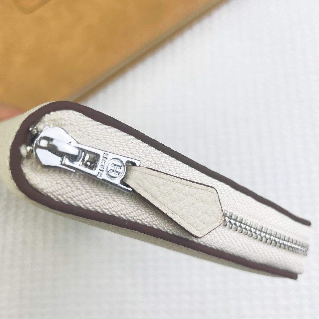 HERMES SILK'IN HOLED CLASSIC WALLET 20 WHITE GRAINED CALFSKIN - Image 4
