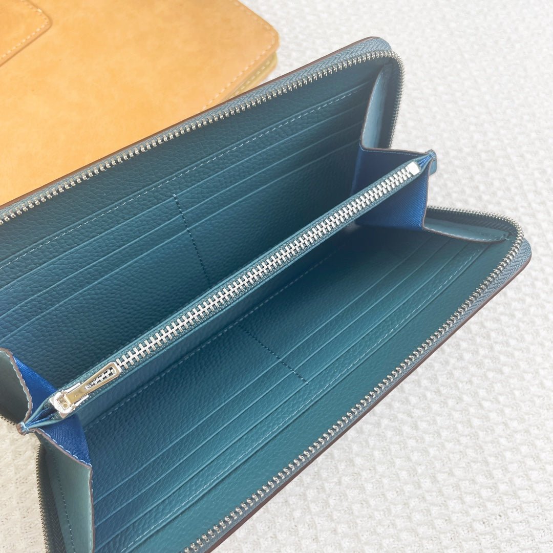 Alternative view of HERMES SILK'IN HOLED CLASSIC WALLET 20 CERULEAN GRAINED CALFSKIN
