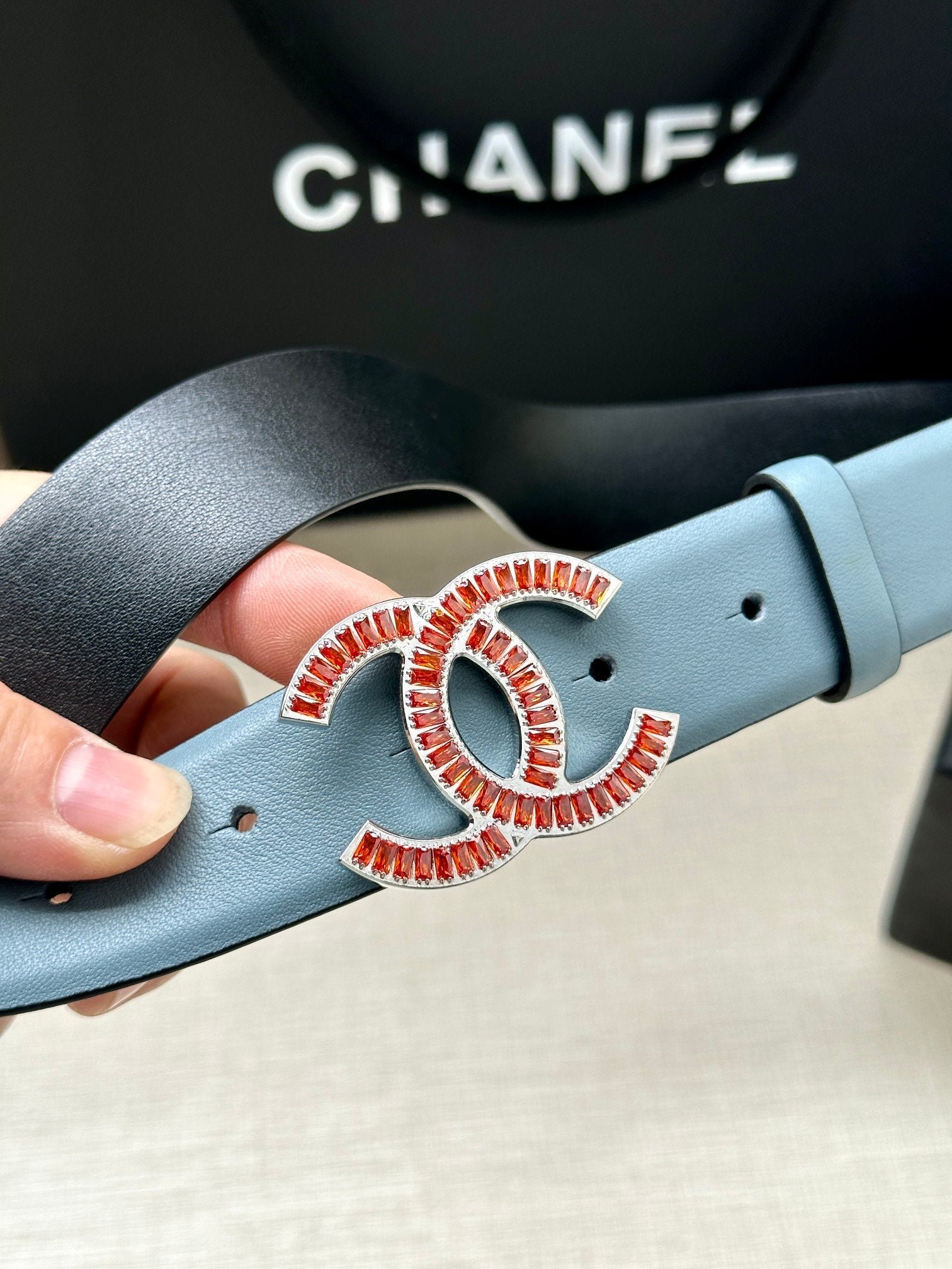 Chanel Grey Leather Crystal Belt - Image 5