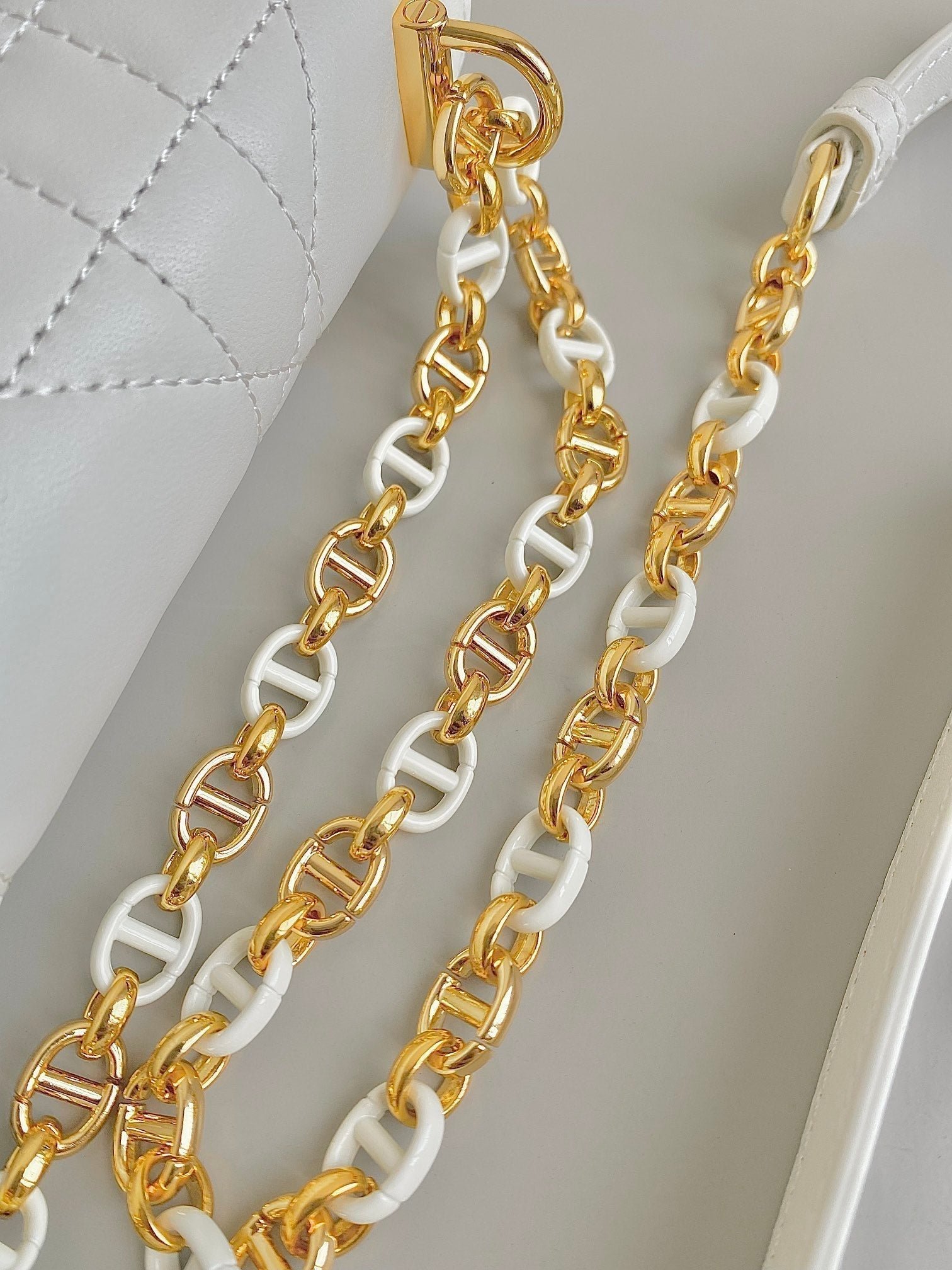 Dior Mini Chain 17 Calfskin Bag White - Image 9