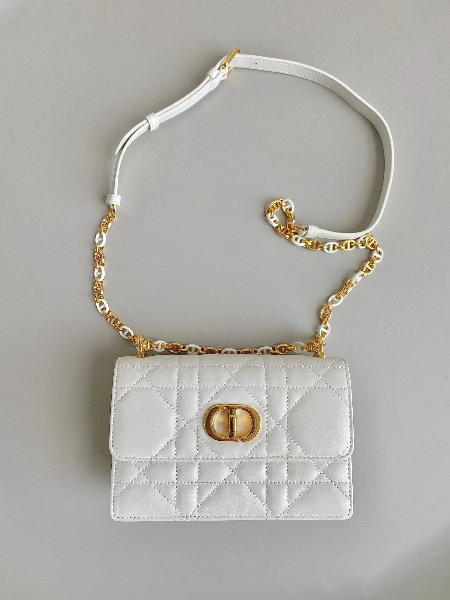 Dior Mini Chain 17 Calfskin Bag White - Image 2