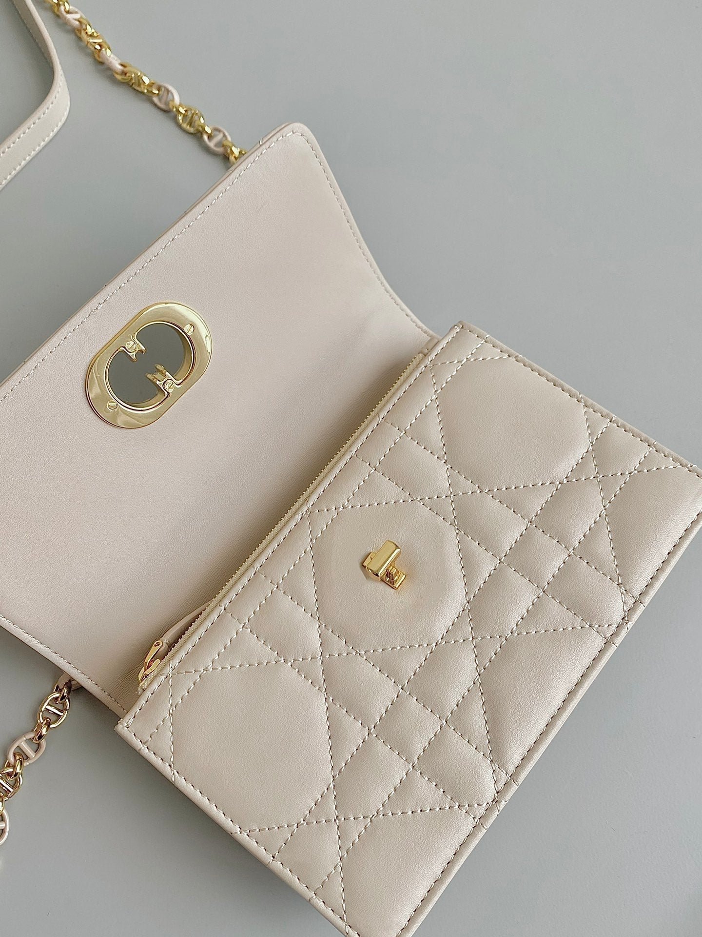 Dior Mini Chain 17 Calfskin Bag Beige - Image 4