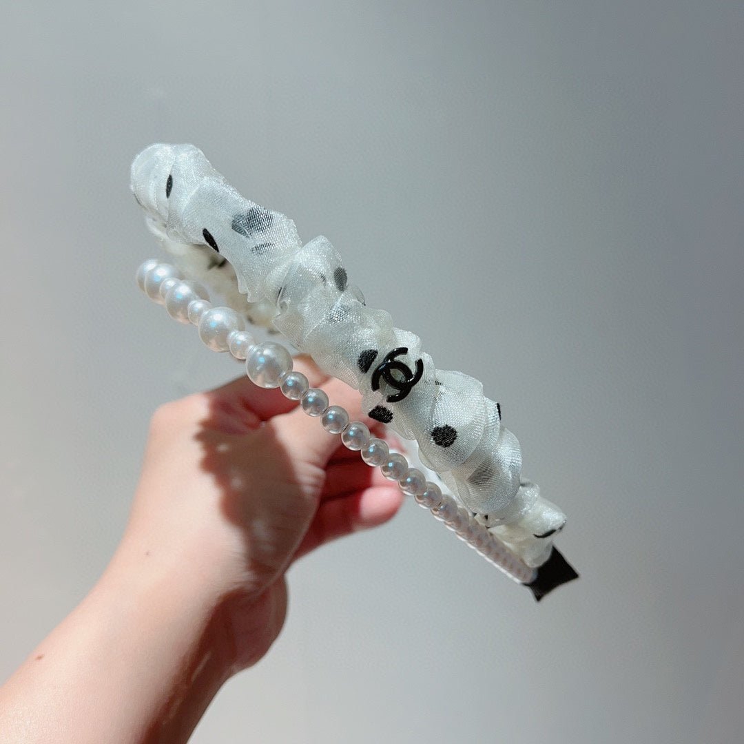 Chanel White Polka Dot Tulle Pearl Twisted Headband - Image 3