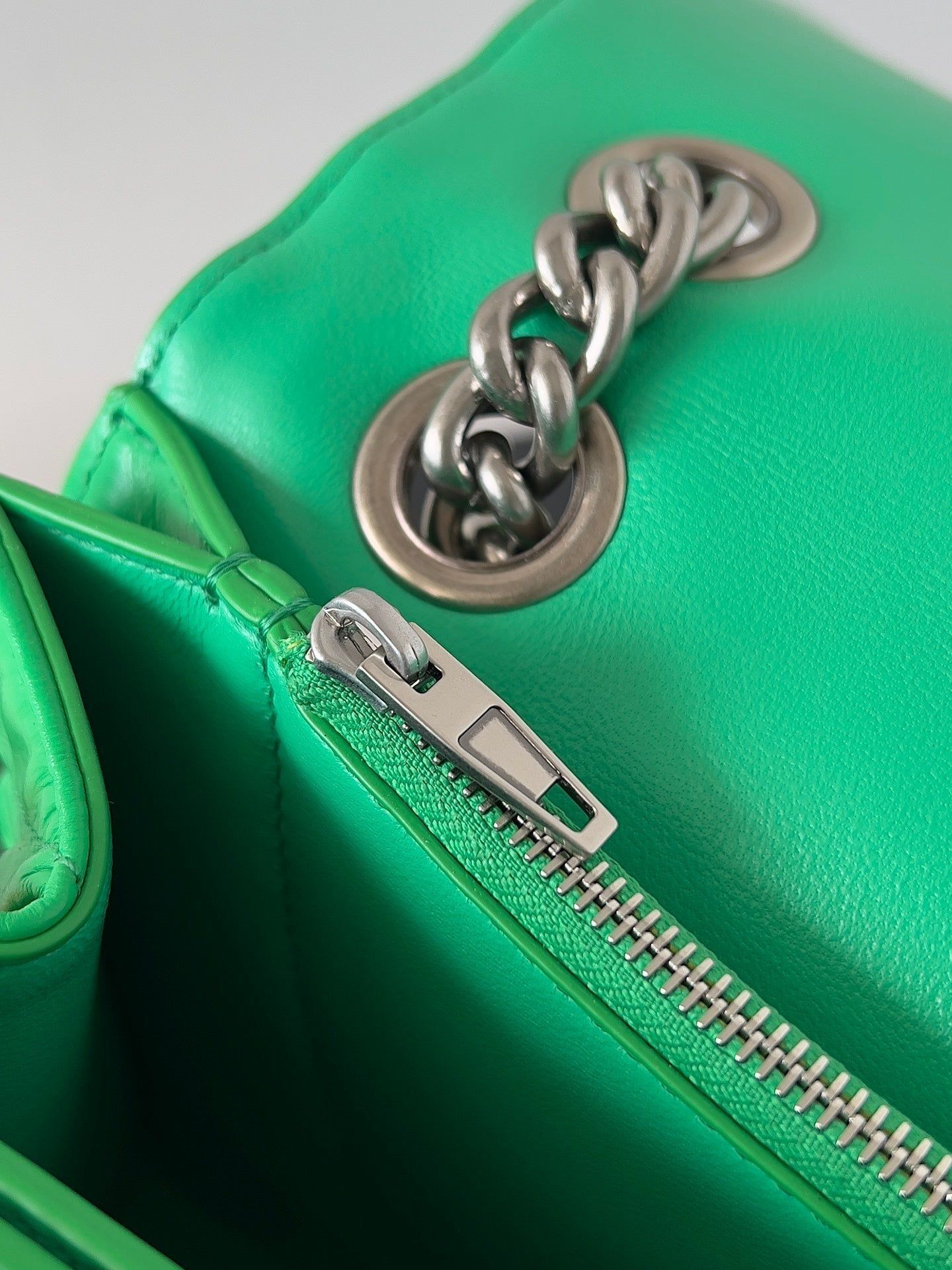 Balenciaga Crush Quilted Calfskin Chained 32cm - Image 5