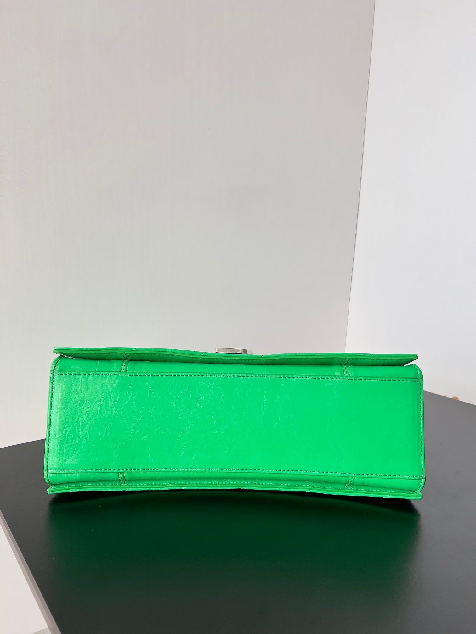 Balenciaga Crush Quilted Calfskin Chained 32cm - Image 8