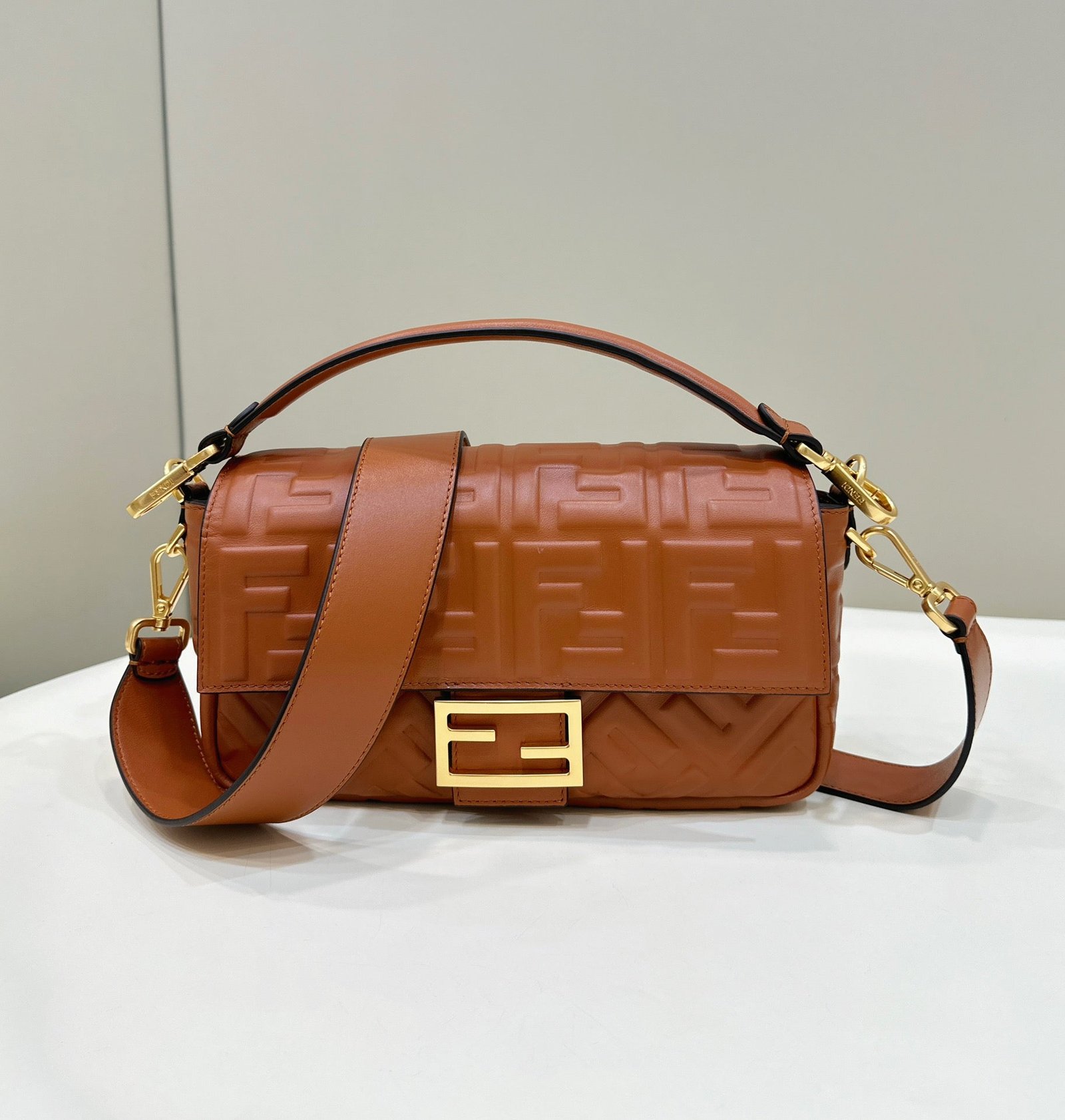 Fendi Baguette 27 Brown Lambskin