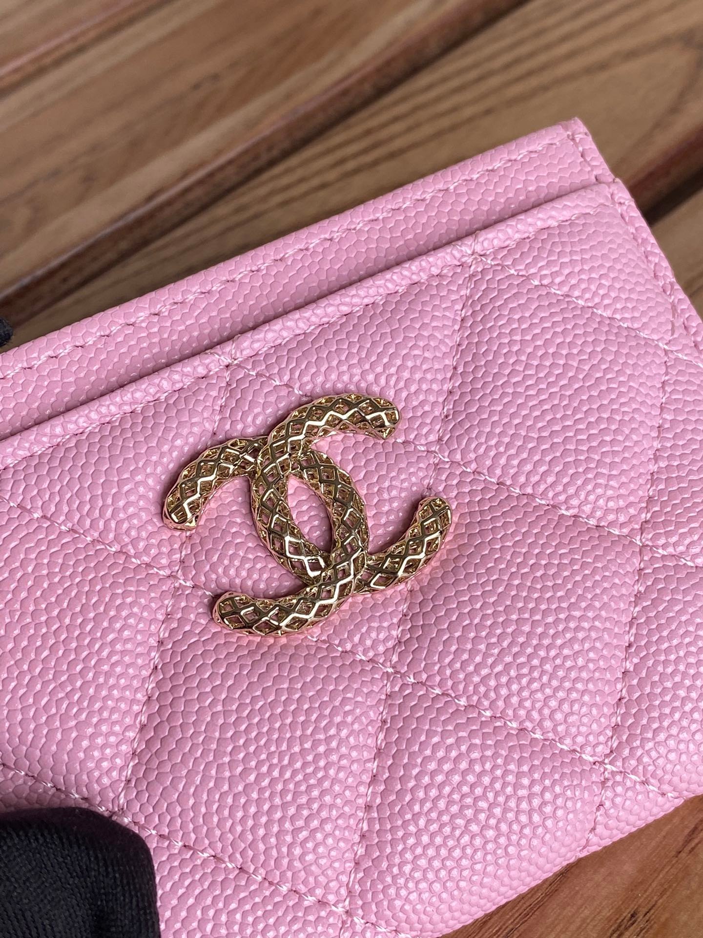 CHANEL Caviar Pink Crystal CC Card Case - Image 3