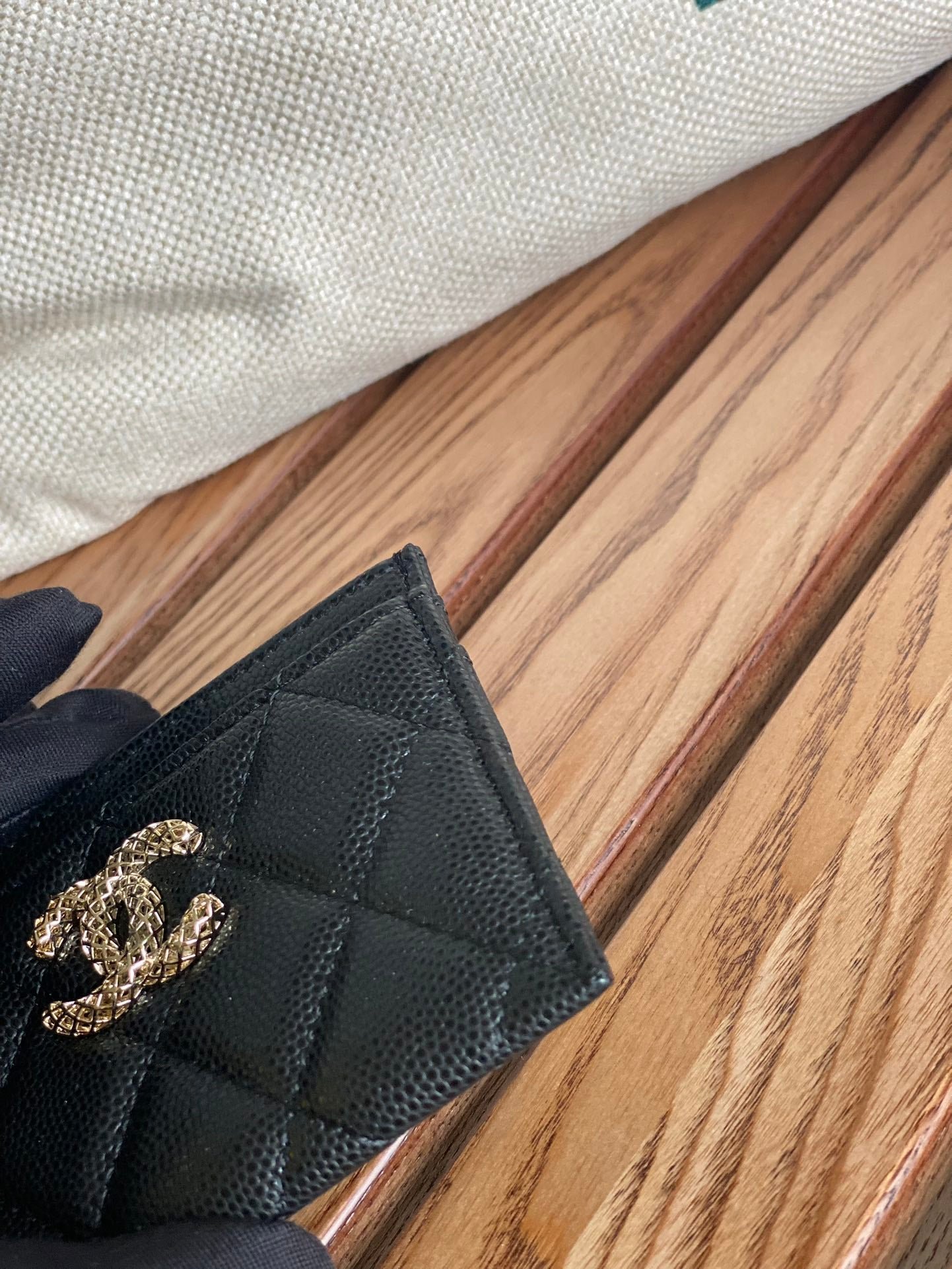 Alternative view of cc card holder 10cm black caviar