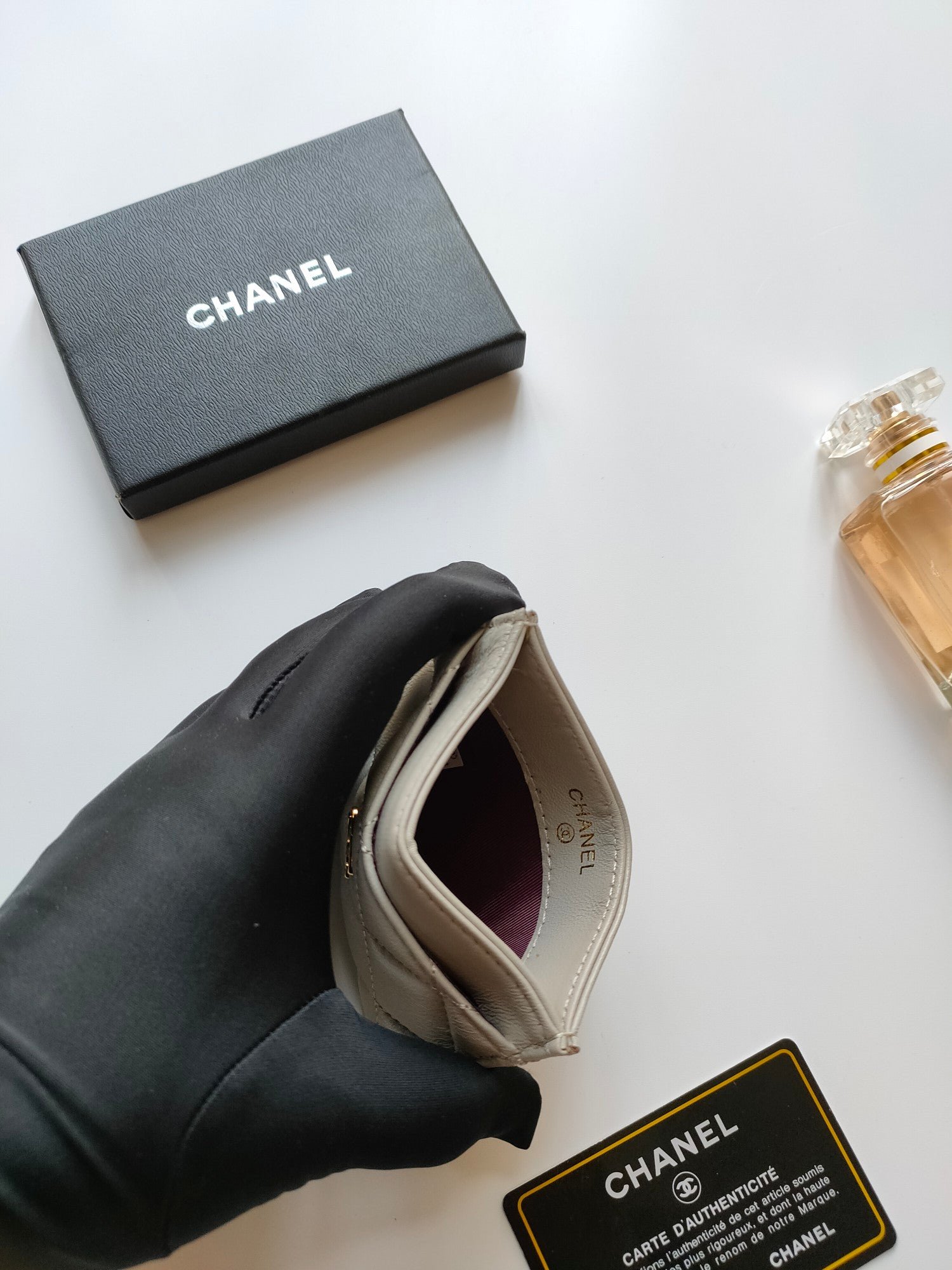 Chanel Grey Lambskin Gold CC Card - Image 4