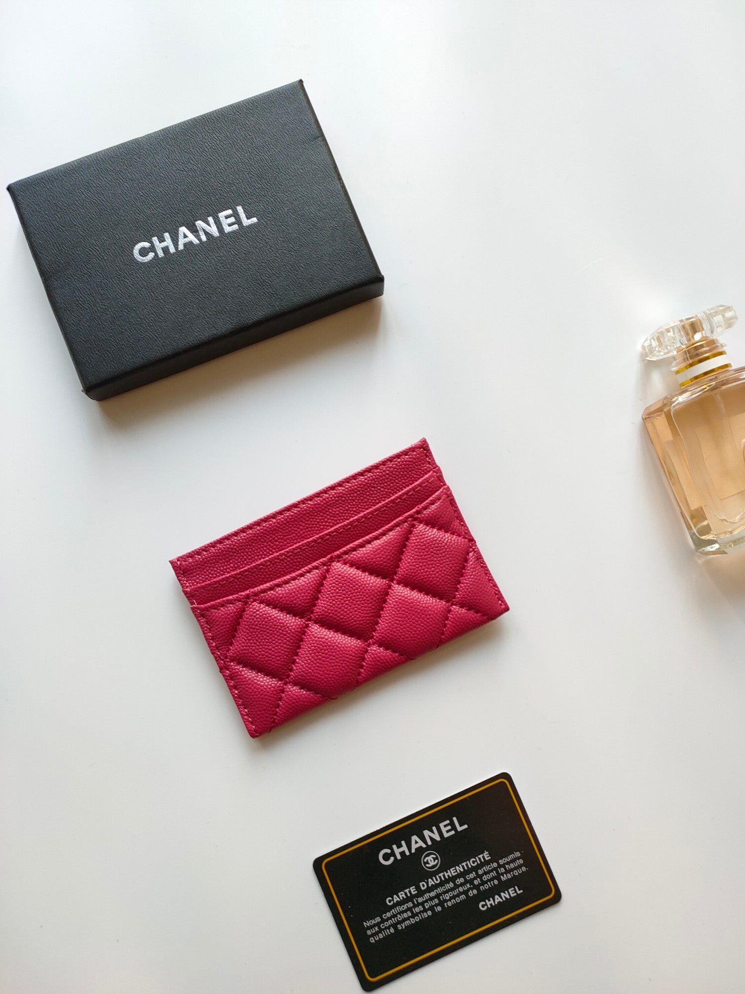 CHANEL Fuchsia Quilted Caviar Card Wallet - Image 5