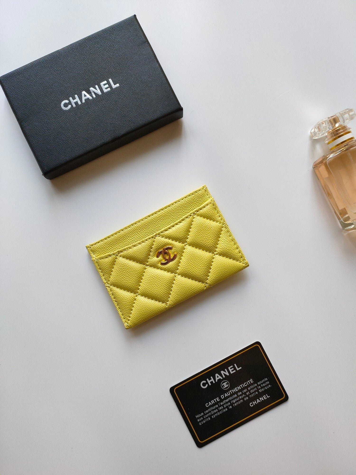 CC CARD HOLDER 11.2 LEMON GRAINED CALFSKIN GOLD ICON - Image 3