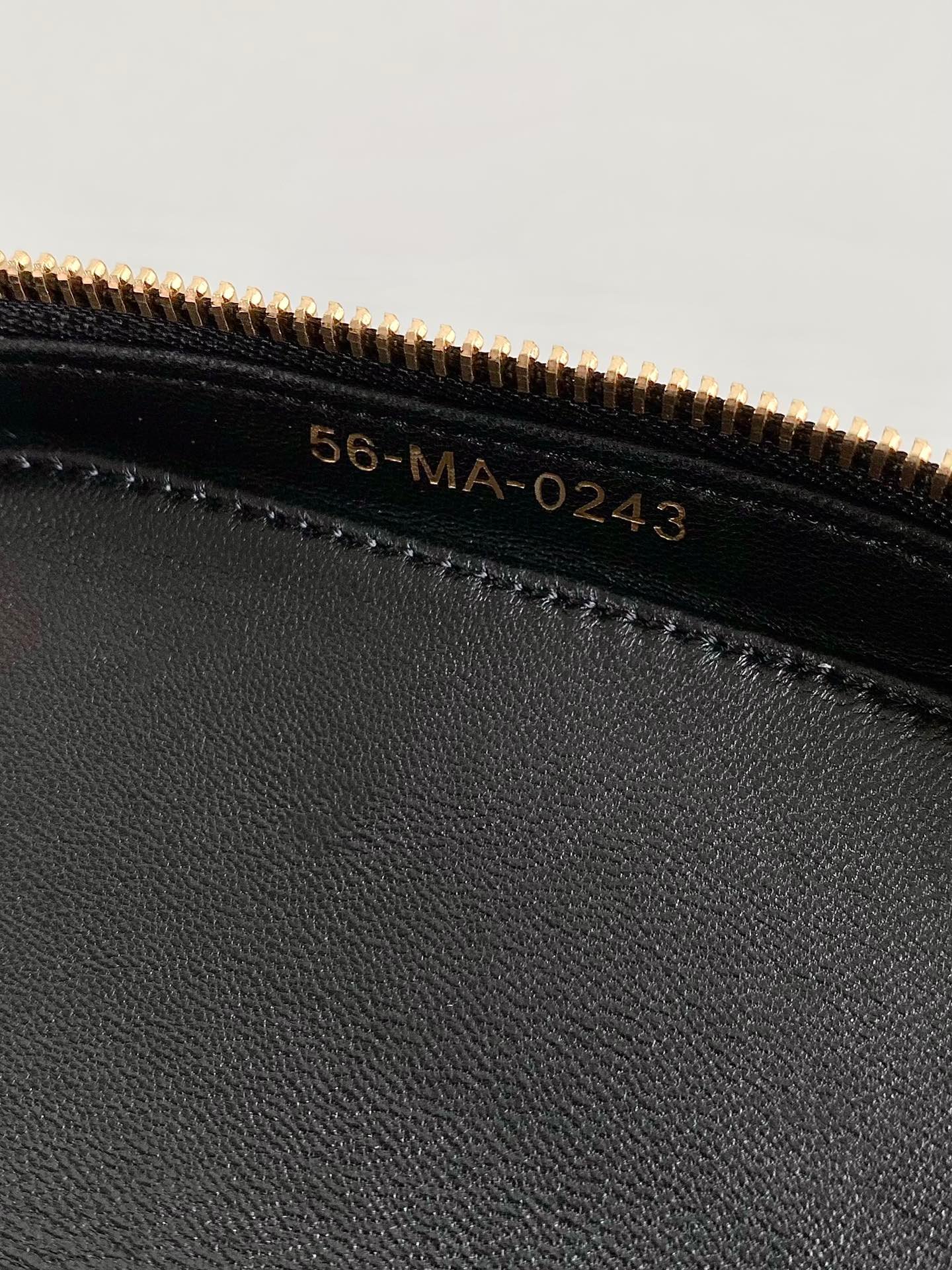 Dior Signature Vanity 16 Lambskin Bag Black - Image 8