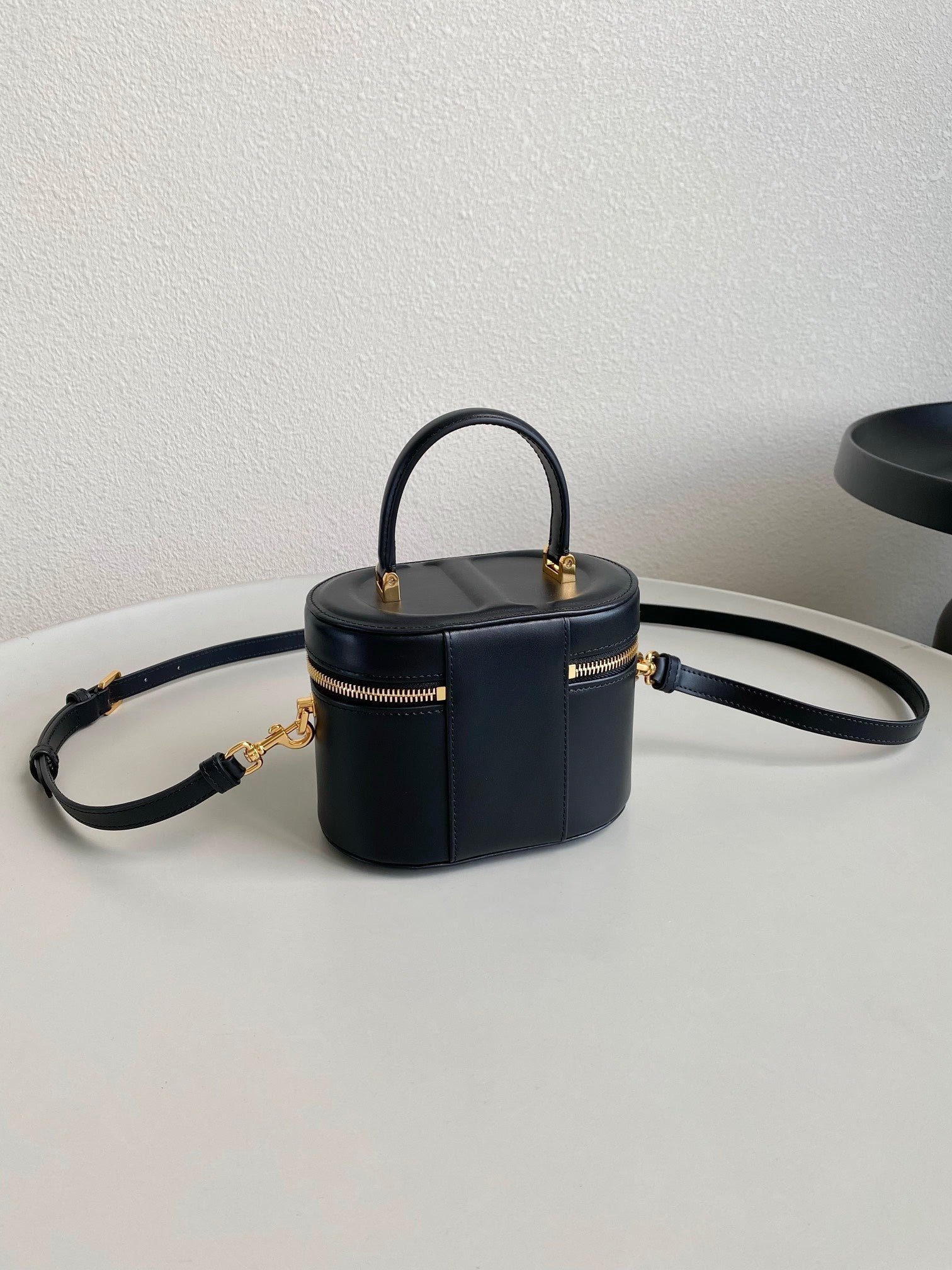 Dior Signature Vanity 16 Lambskin Bag Black - Image 4