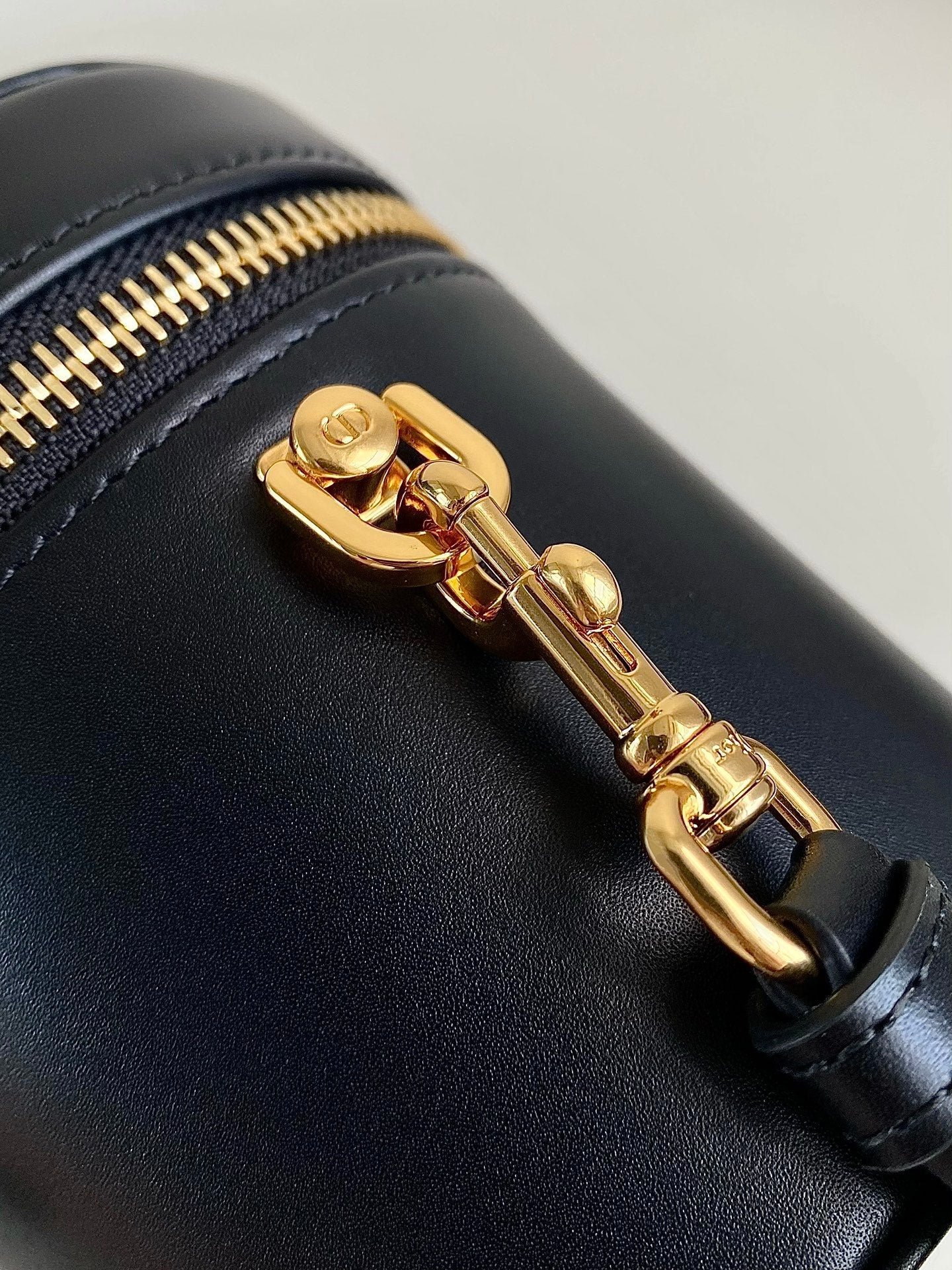 Dior Signature Vanity 16 Lambskin Bag Black - Image 7