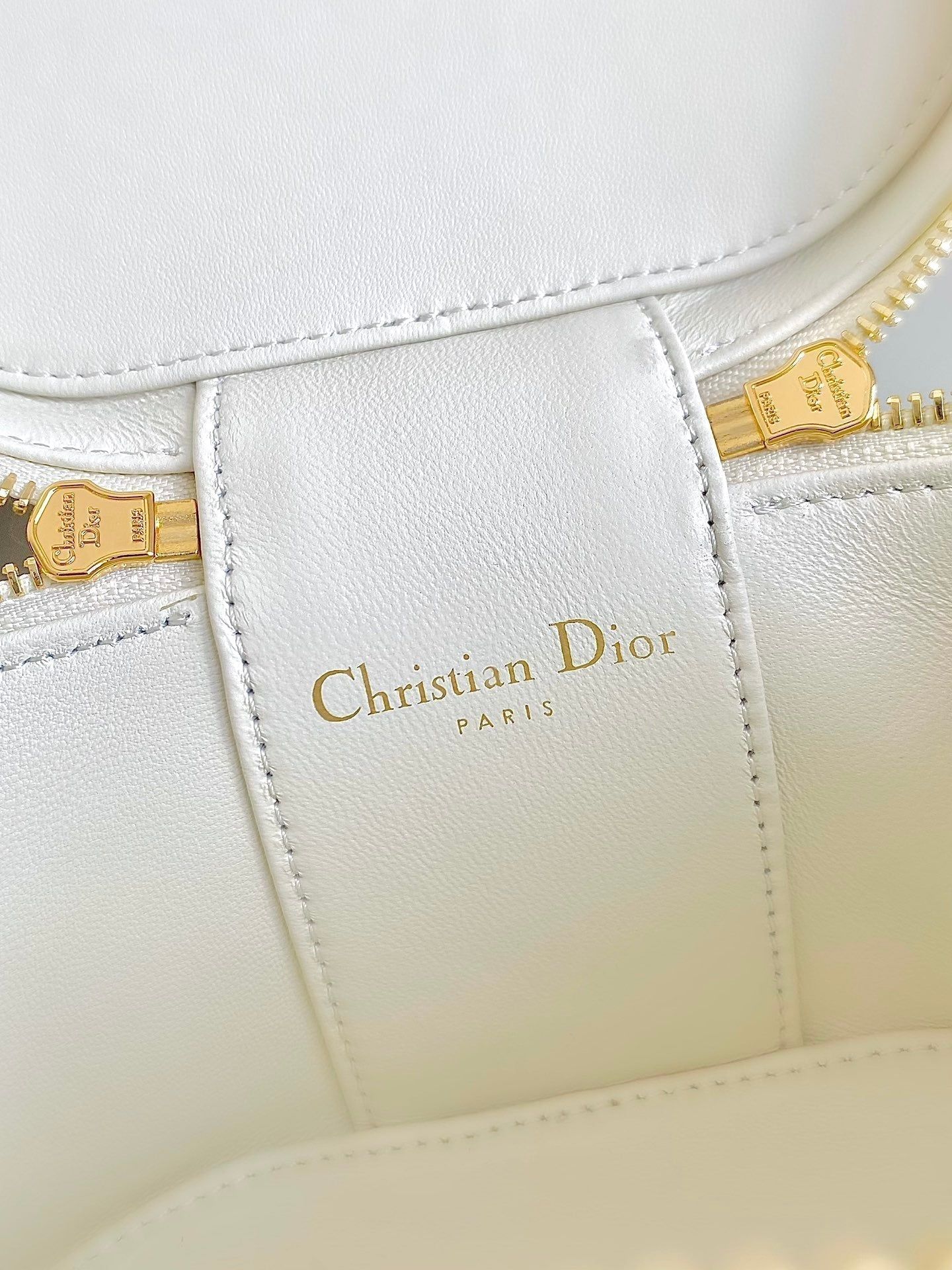 Dior Signature Vanity 16 Lambskin Bag White - Image 9