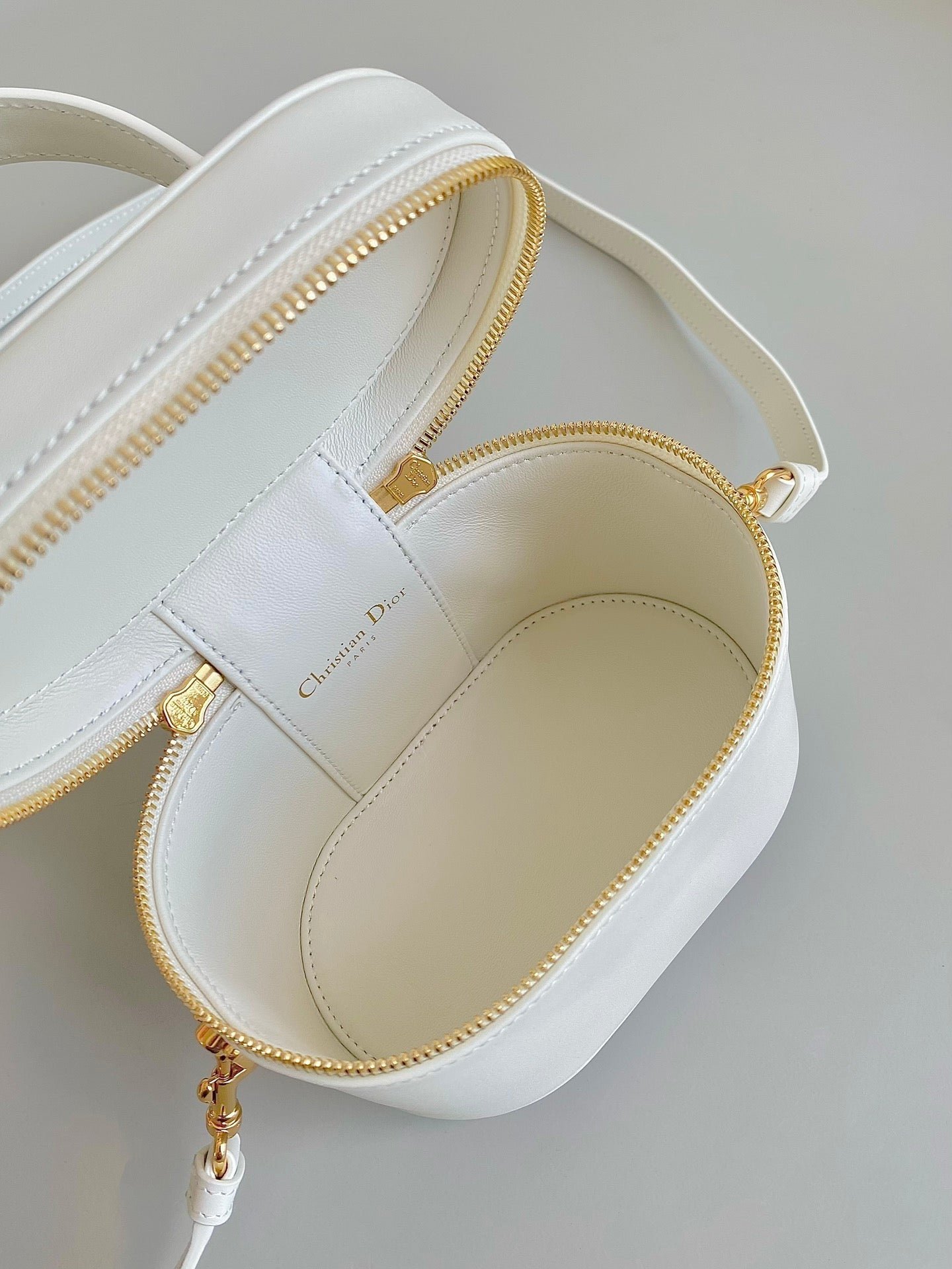 Dior Signature Vanity 16 Lambskin Bag White - Image 6