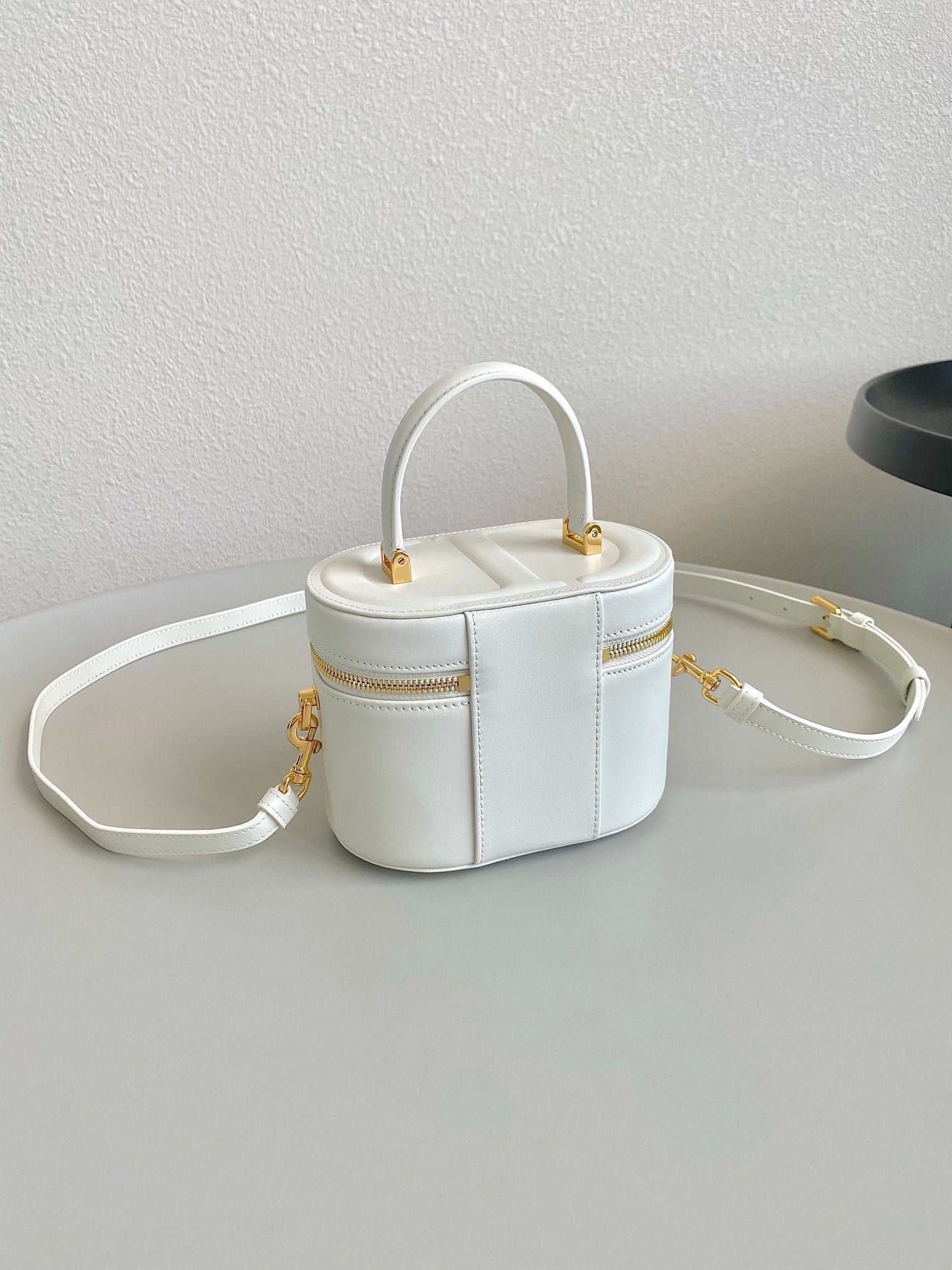 Dior Signature Vanity 16 Lambskin Bag White - Image 4