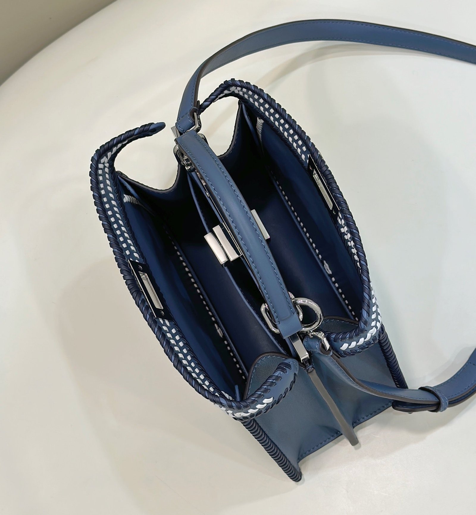Fendi Peekaboo Iseeu 27 Blue Bayoux Interlaced Calfskin - Image 3