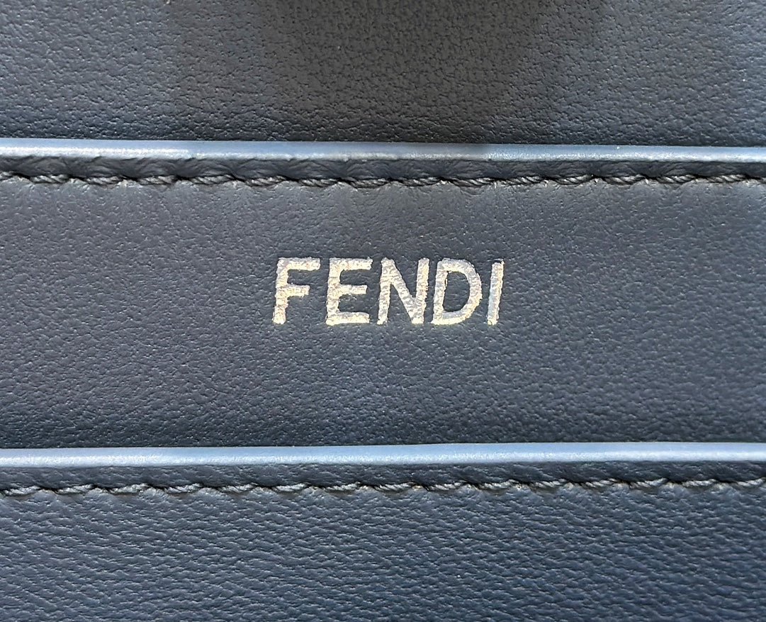 Fendi Peekaboo Iseeu 27 Blue Bayoux Interlaced Calfskin - Image 7