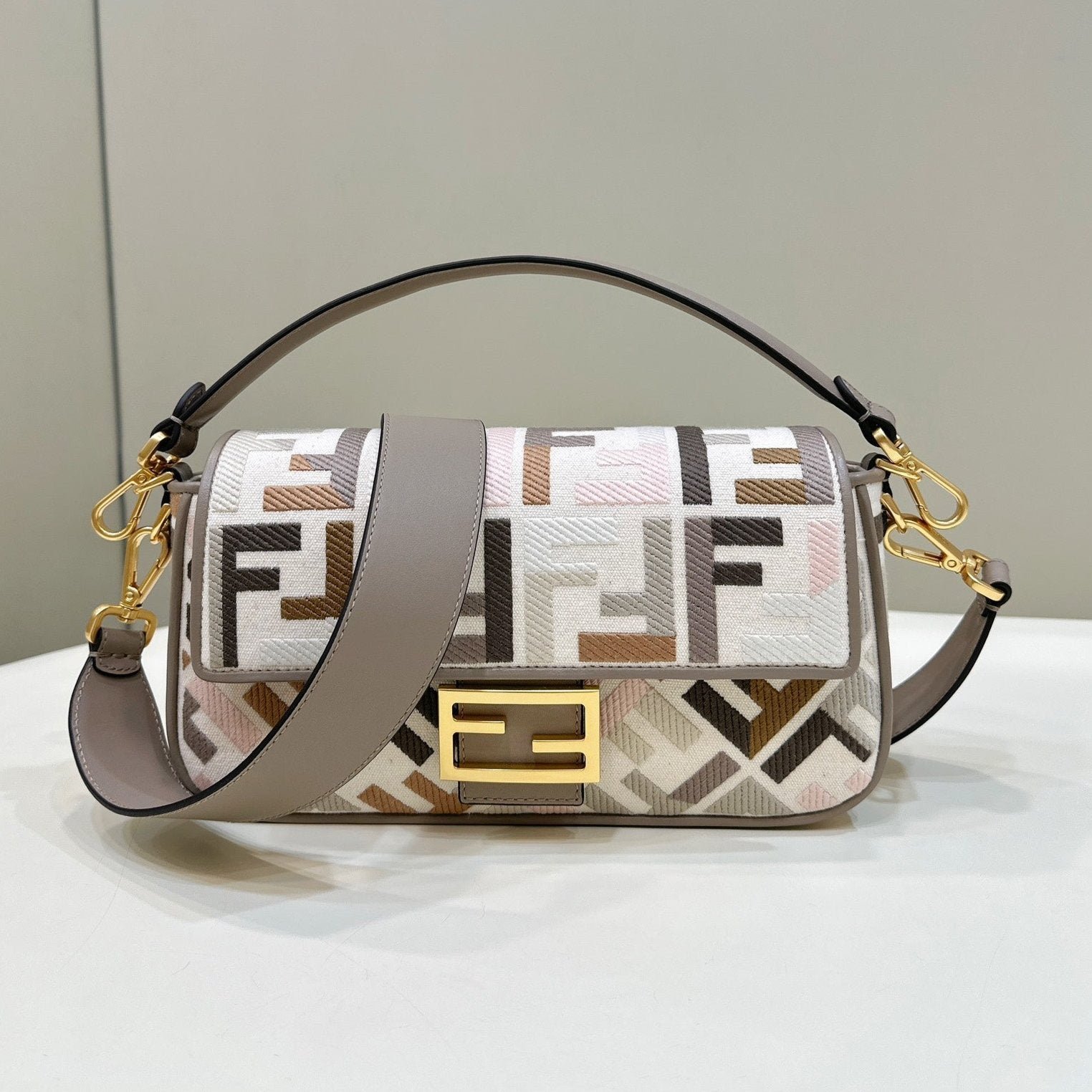 Fendi Baguette 27 Canvas Embroidery