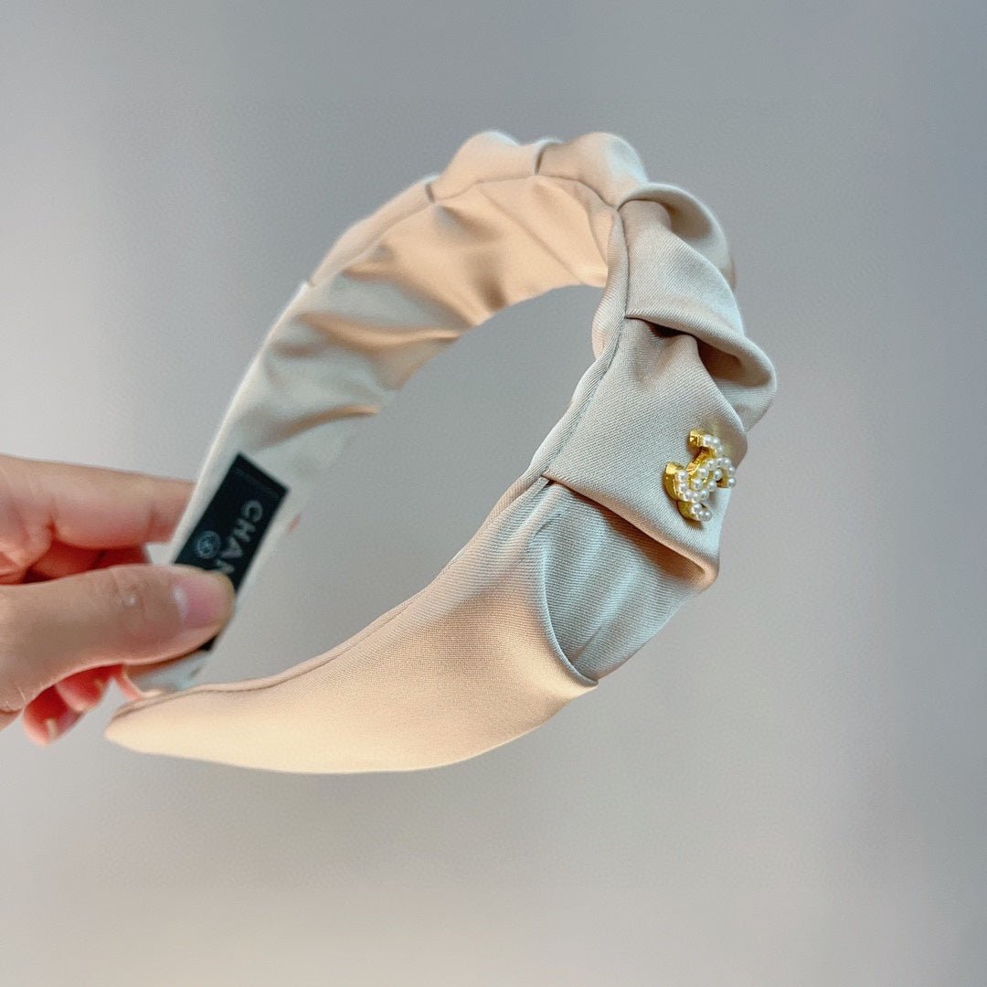 Chanel Beige Satin Ruched Pearl CC Headband - Image 3