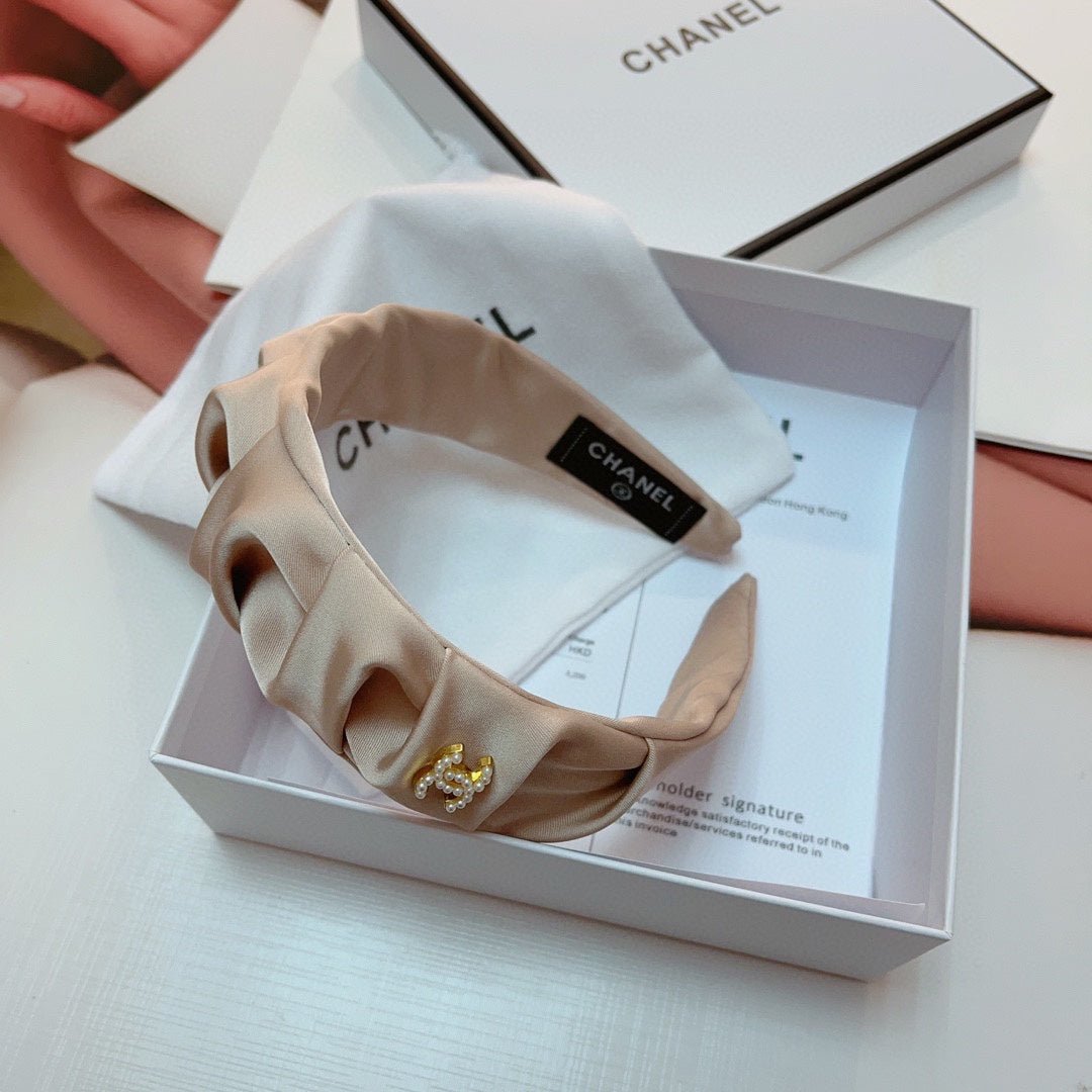 Chanel Beige Satin Ruched Pearl CC Headband - Image 7