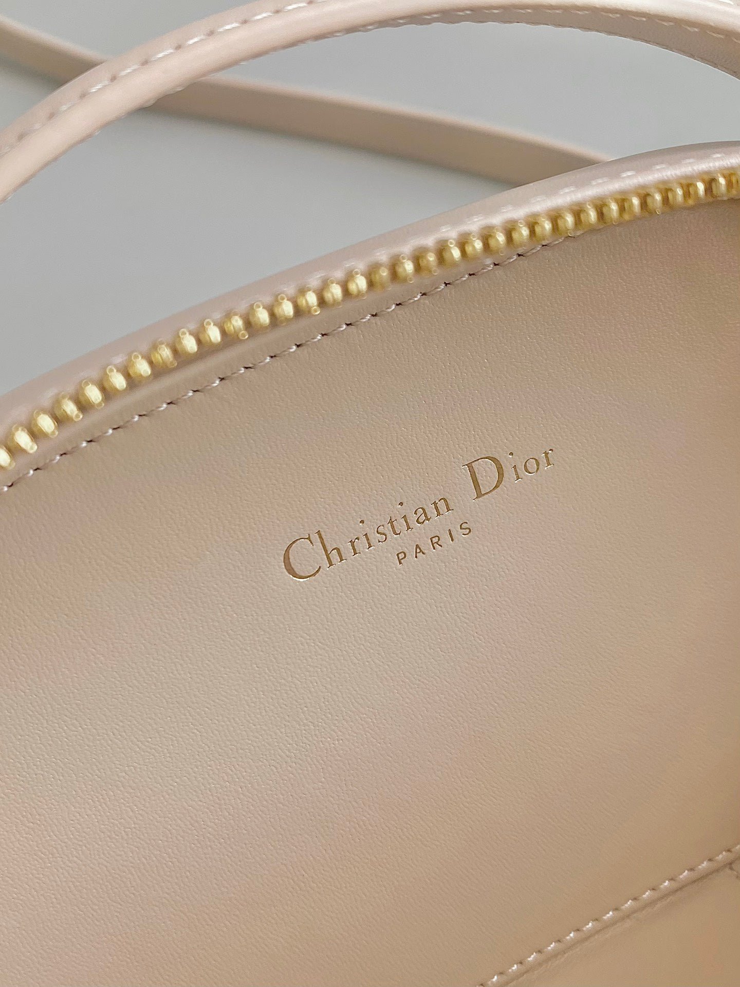 Dior Signature 18 Oval Calfskin Bag Beige - Image 9
