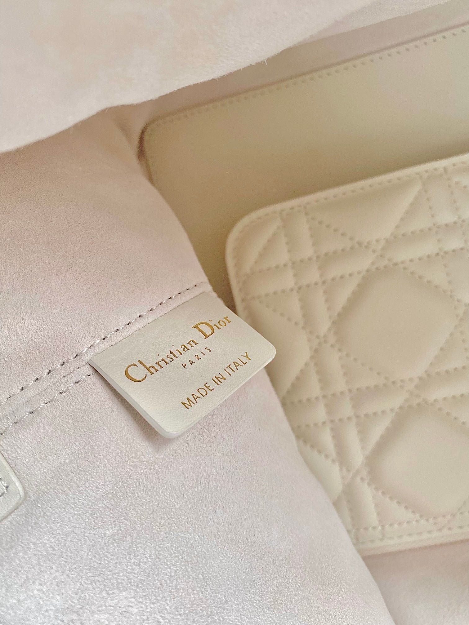 Dior Toujours 28 Lambskin Bag White - Image 7