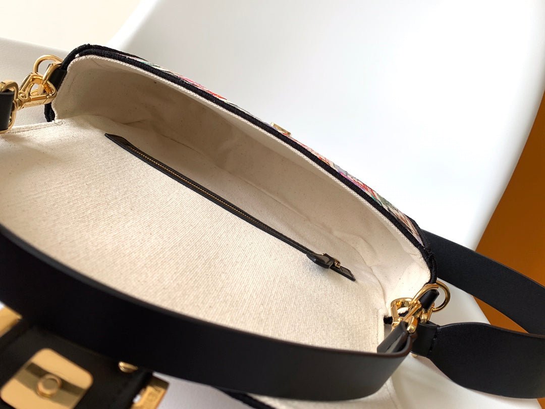 Fendi Baguette 27 Black Multicolour Embroidery - Image 3