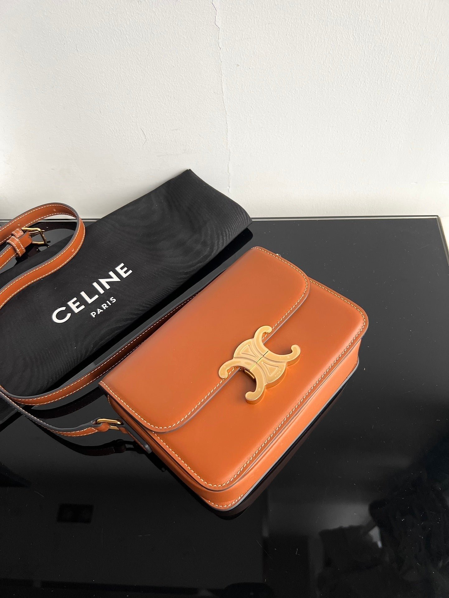 Celine Triomphe Teen 22 Calfskin Bag - Image 3