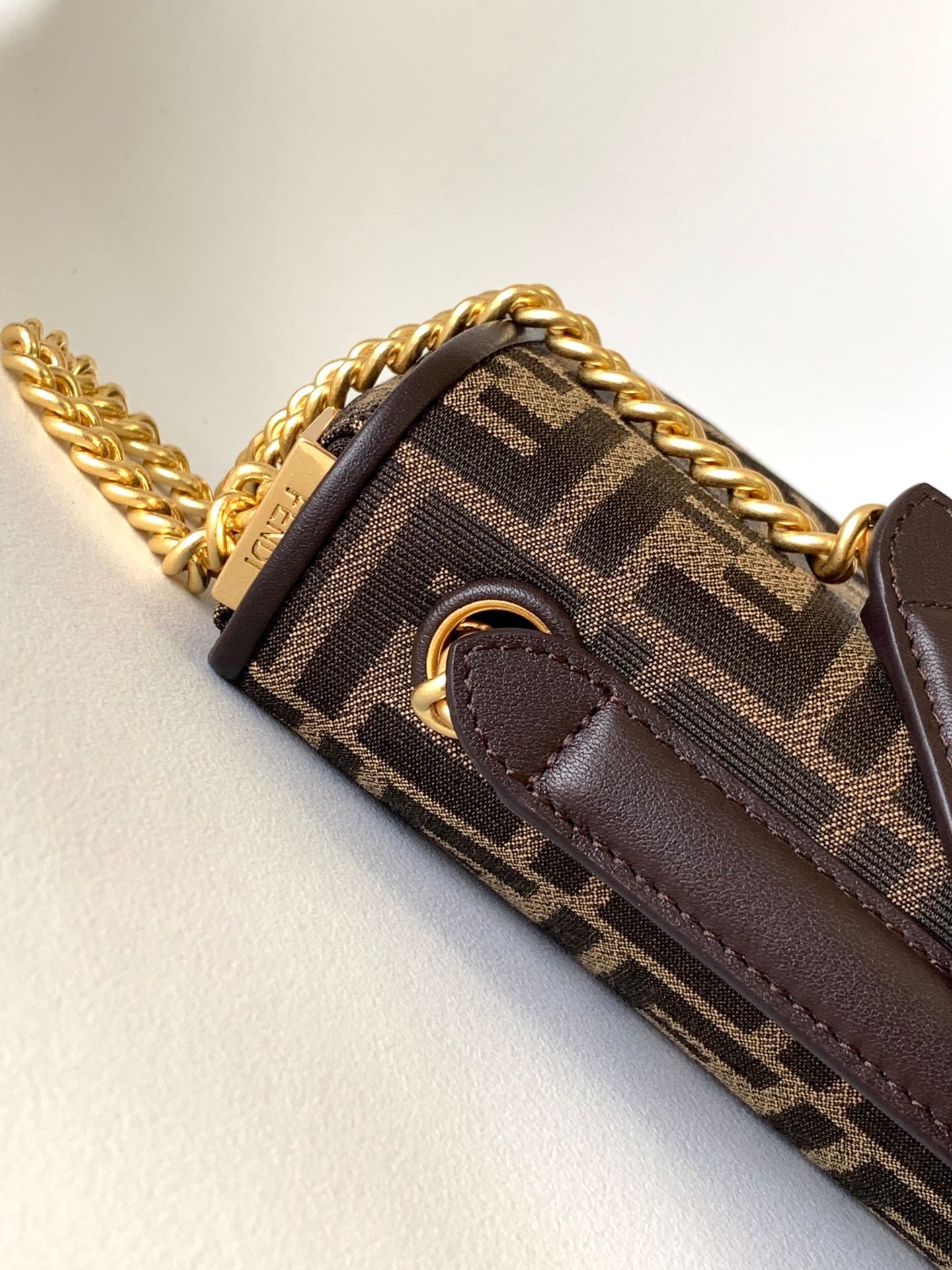 Fendi Baguette 24 Brown Jacquard Fabric Bag Ghw - Image 9