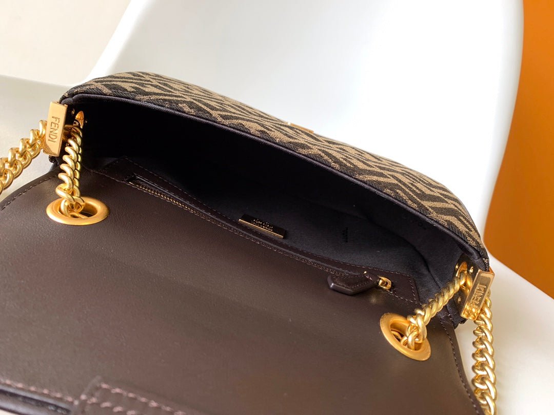 Fendi Baguette 24 Brown Jacquard Fabric Bag Ghw - Image 5