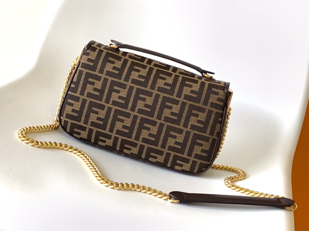 Fendi Baguette 24 Brown Jacquard Fabric Bag Ghw - Image 3
