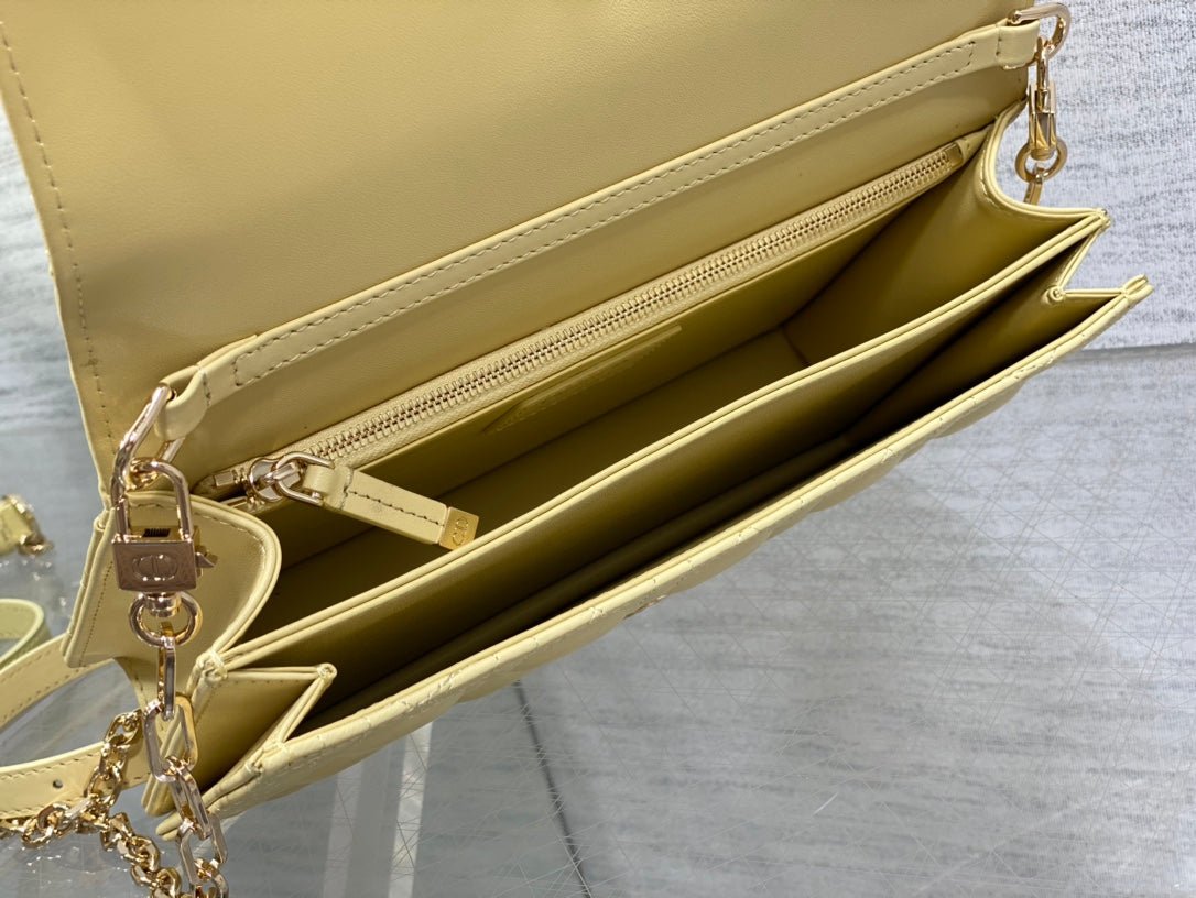 Dior Mini Series 24 Light Yellow Patent Calfskin Bag - Image 6